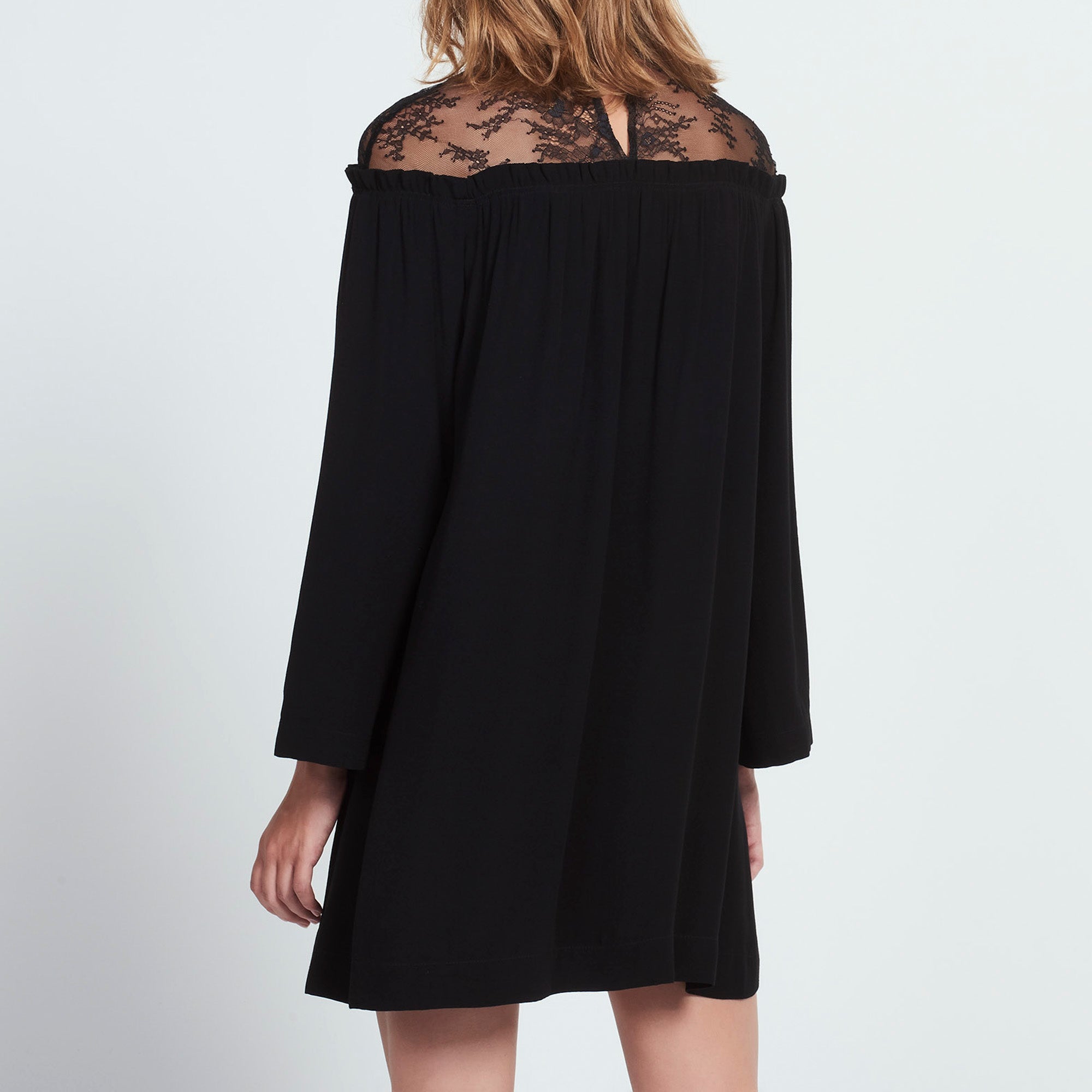 Robe ample avec insert dentelle Sandro seconde main