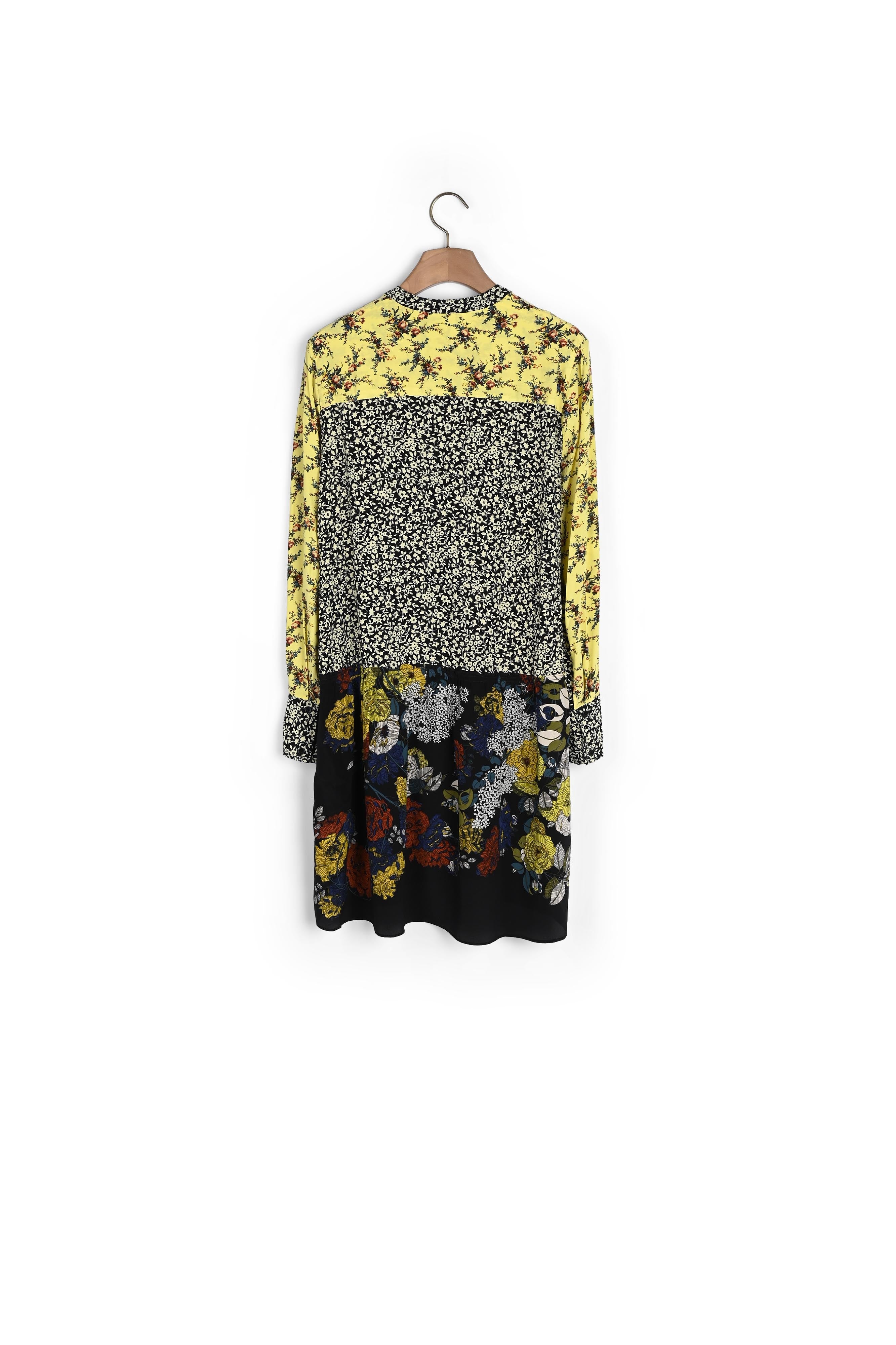 Robe en patchwork fleuri Sandro seconde main