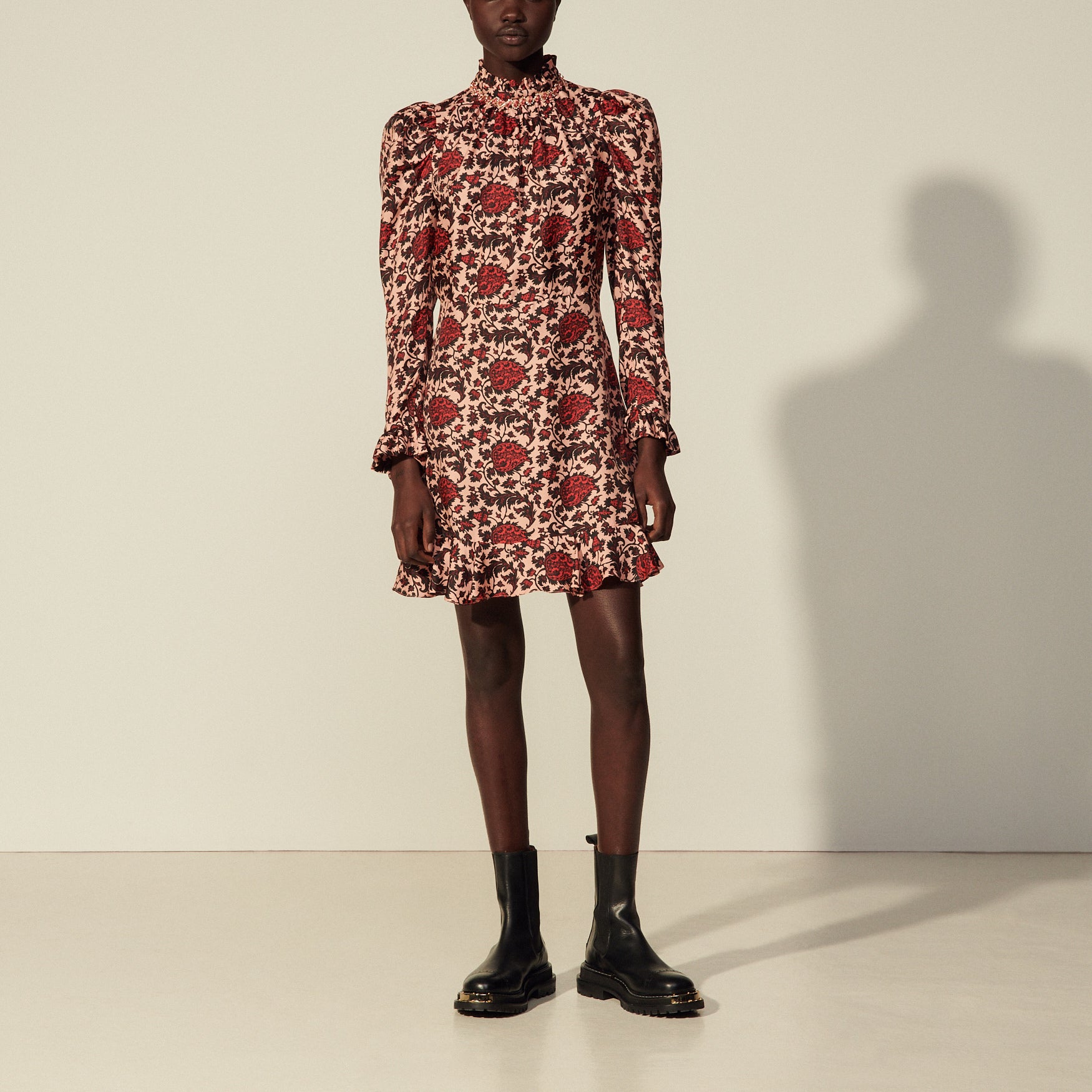 Robe courte imprimée en soie mélangée Sandro seconde main