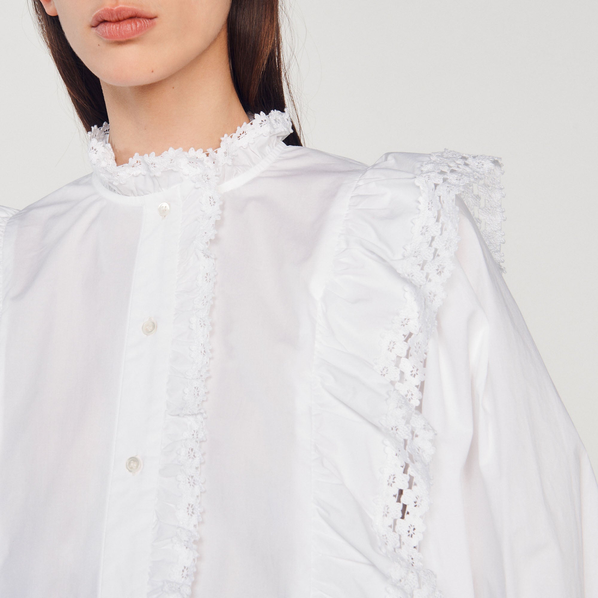 Blouse à volants et dentelle Sandro seconde main