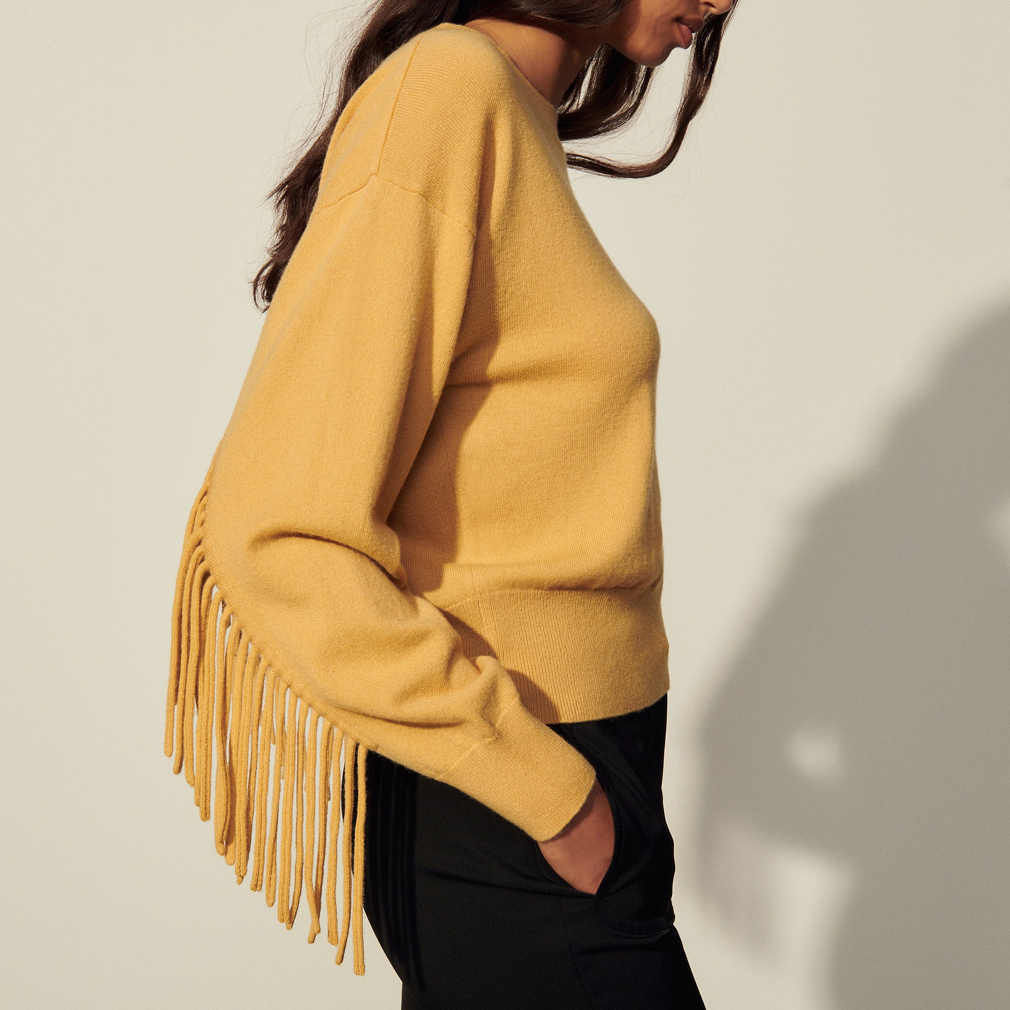 Pull en laine et cachemire avec franges Sandro seconde main