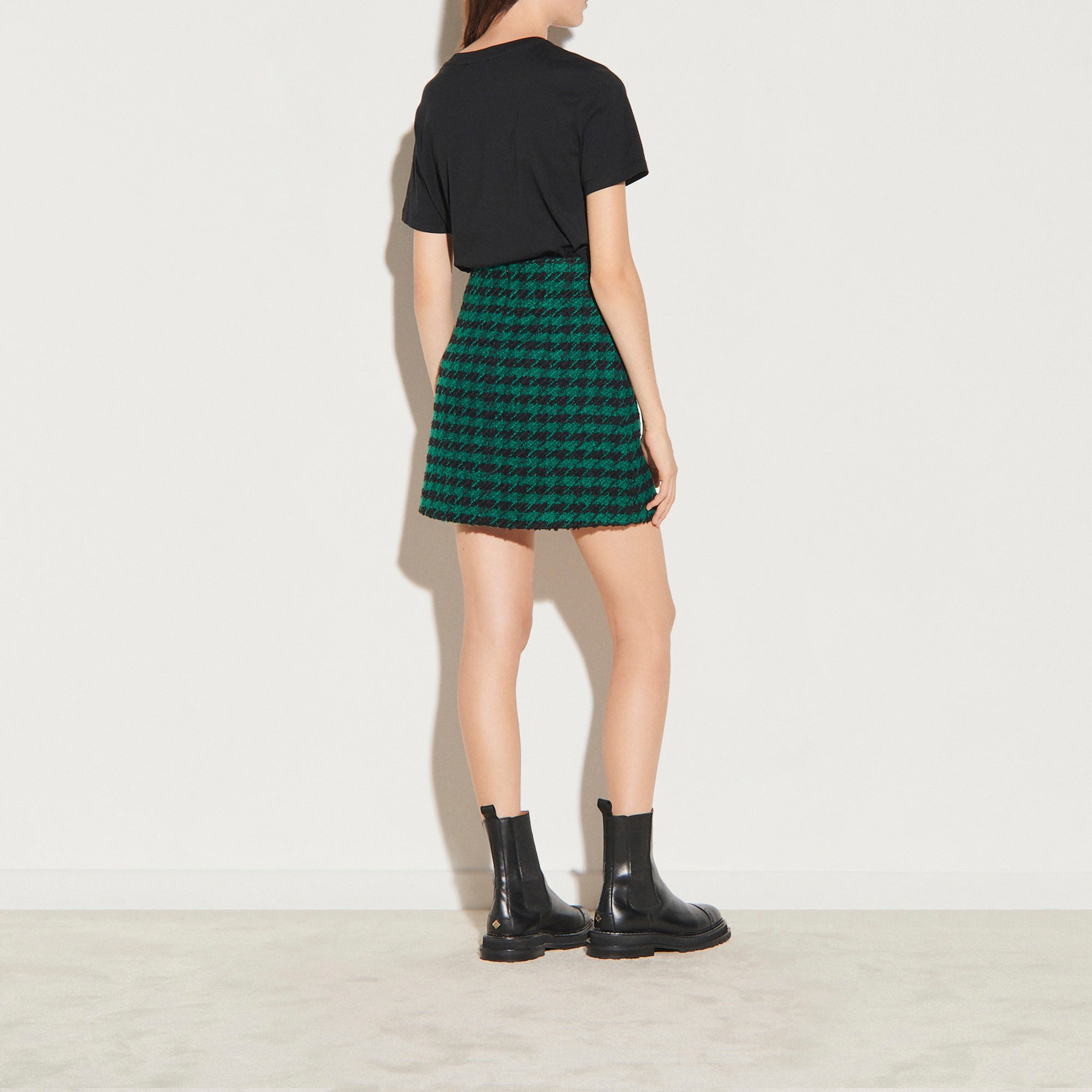 Jupe courte en tweed Sandro seconde main