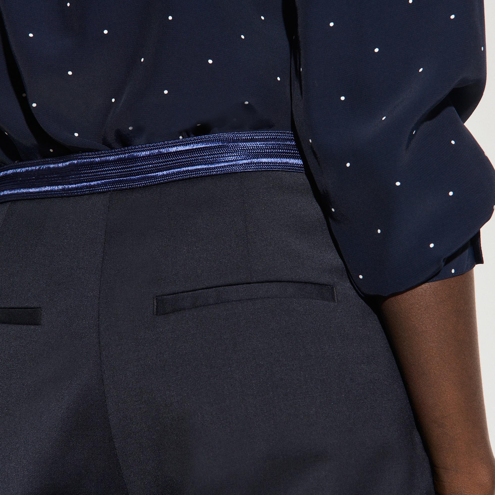 Pantalon droit avec galon à la taille Sandro seconde main