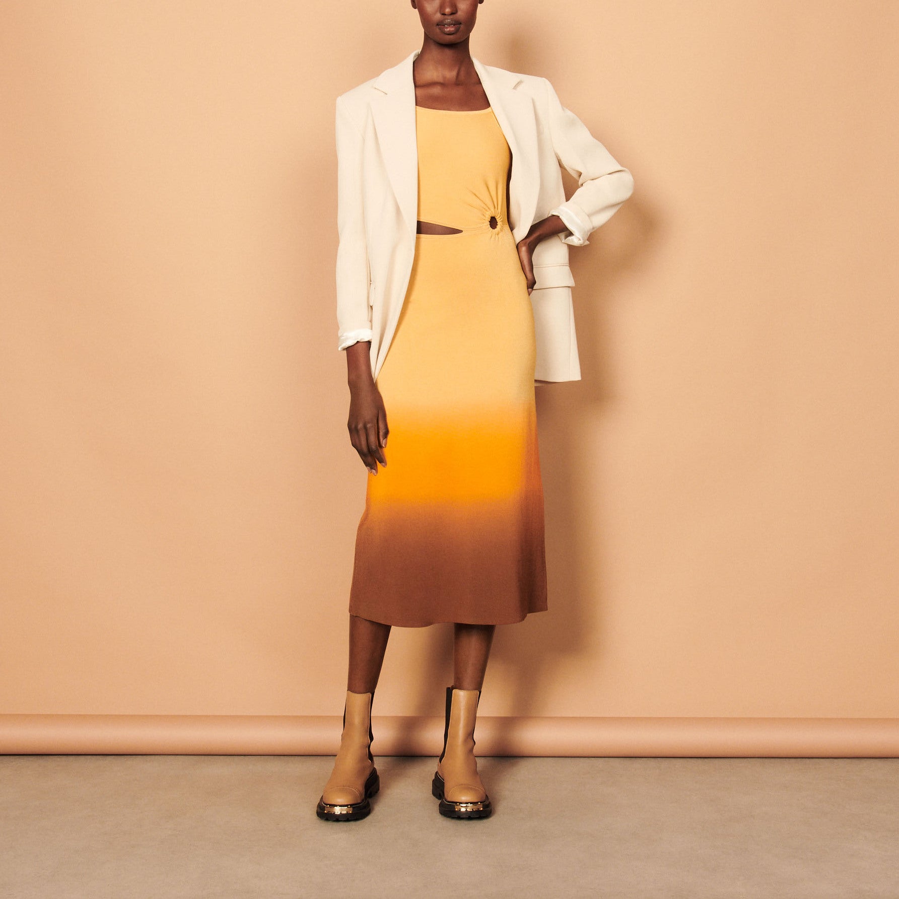 Robe midi ajourée sur les cotés Sandro seconde main