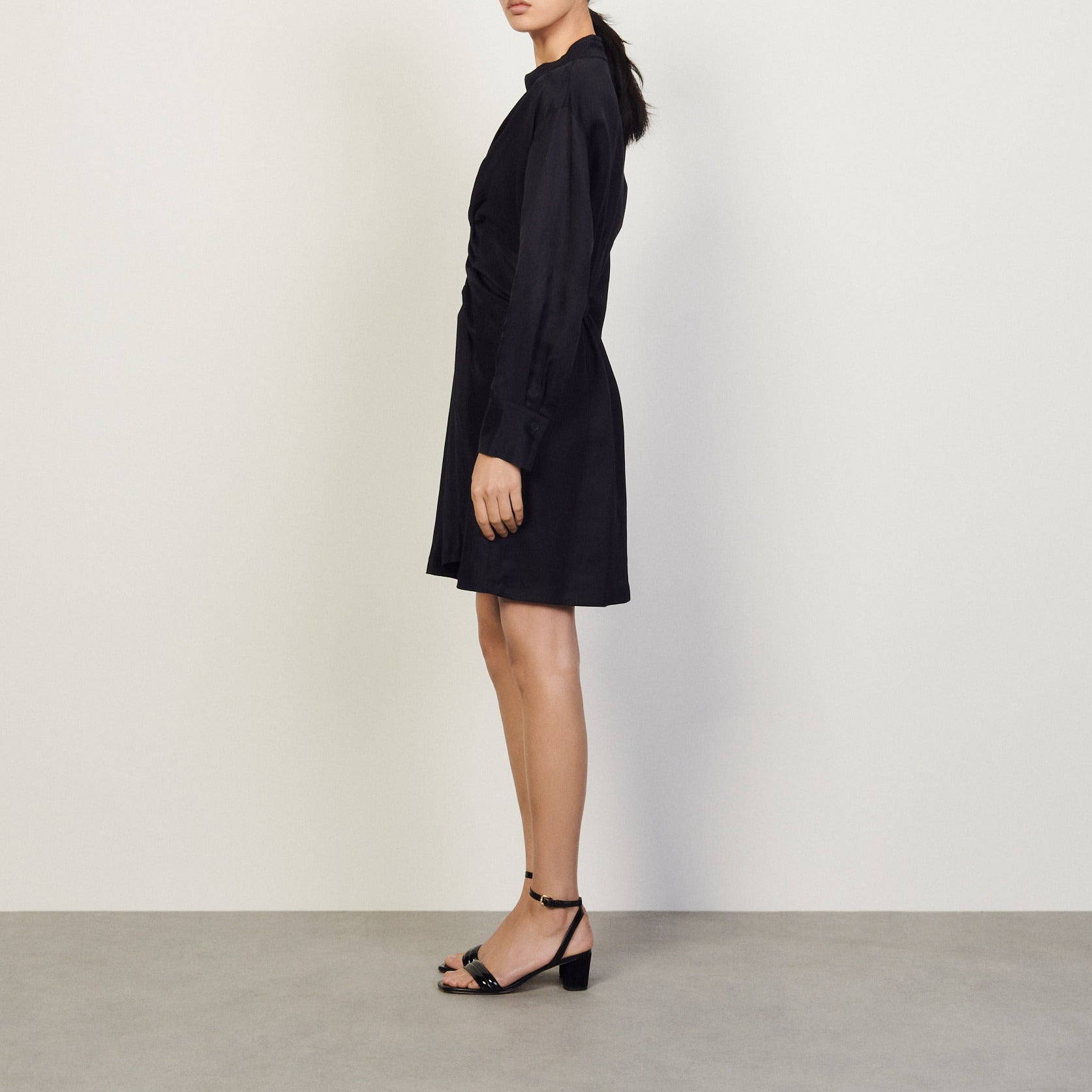 Robe courte à manches longues Sandro seconde main