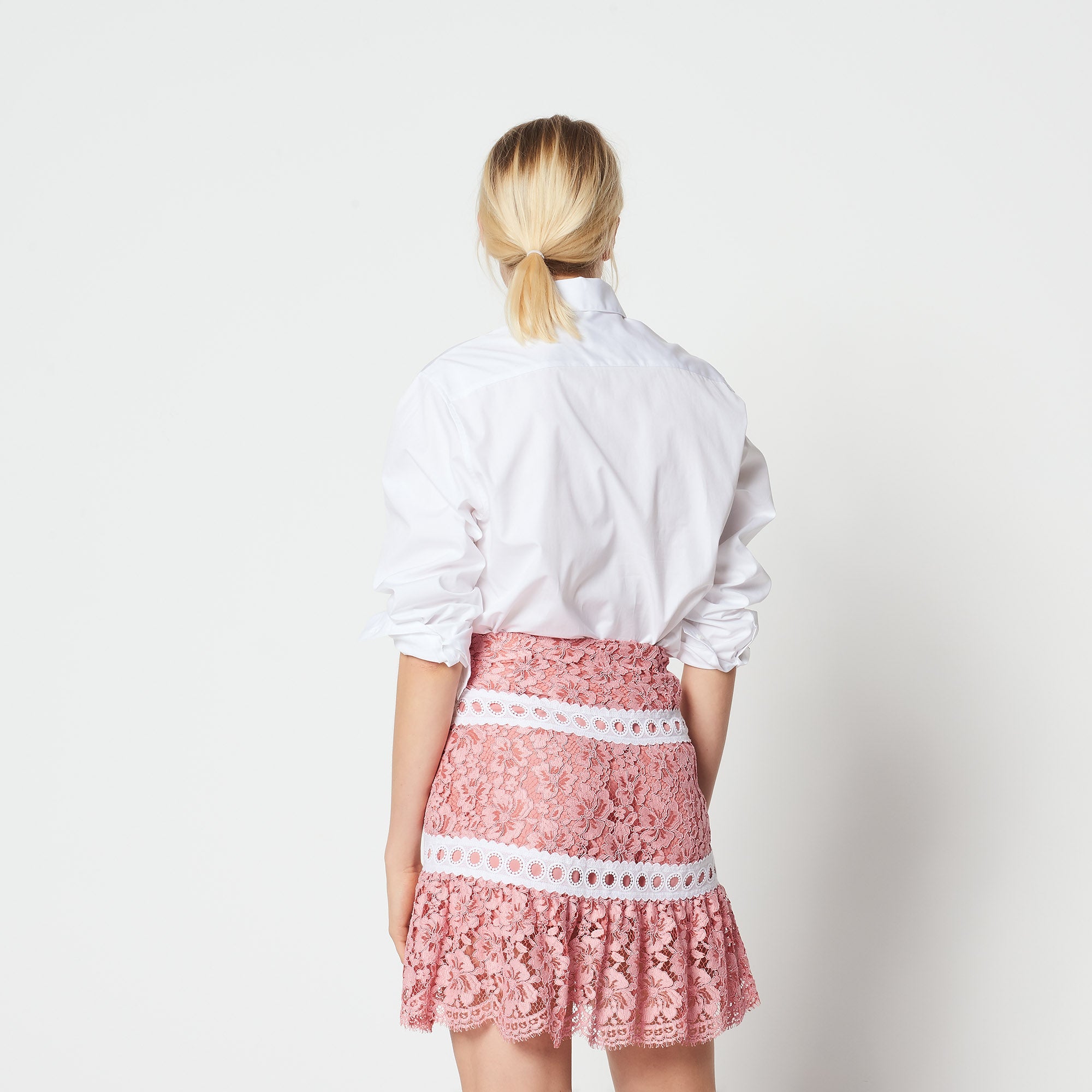 Jupe en dentelle ornée de galons Sandro seconde main