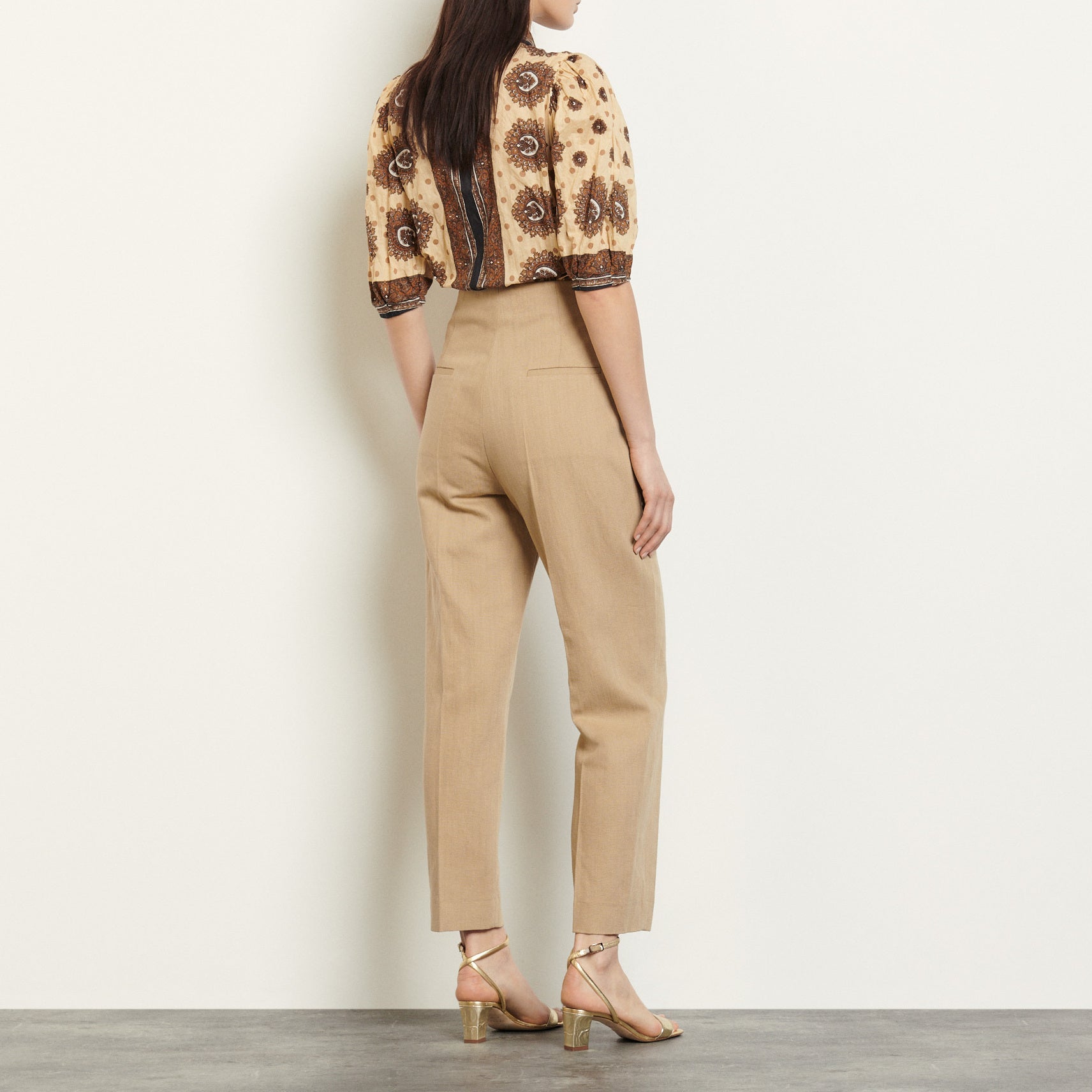 Pantalon taille haute avec boutons Sandro seconde main