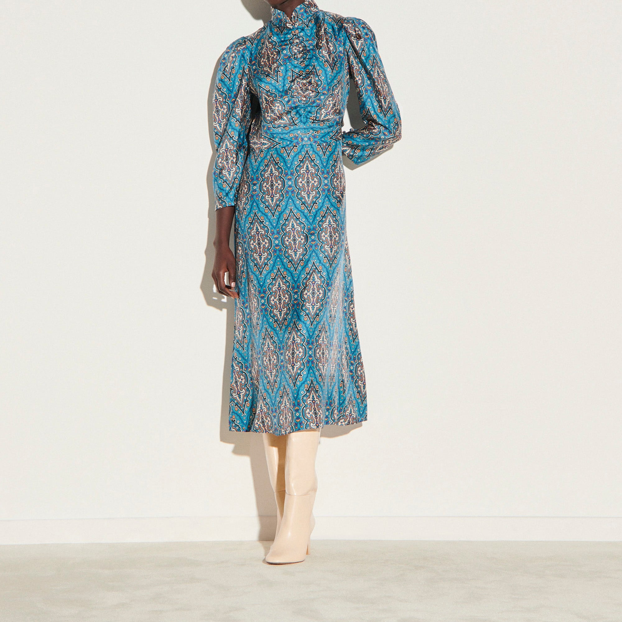 Robe en soie imprimée en all-over Sandro seconde main