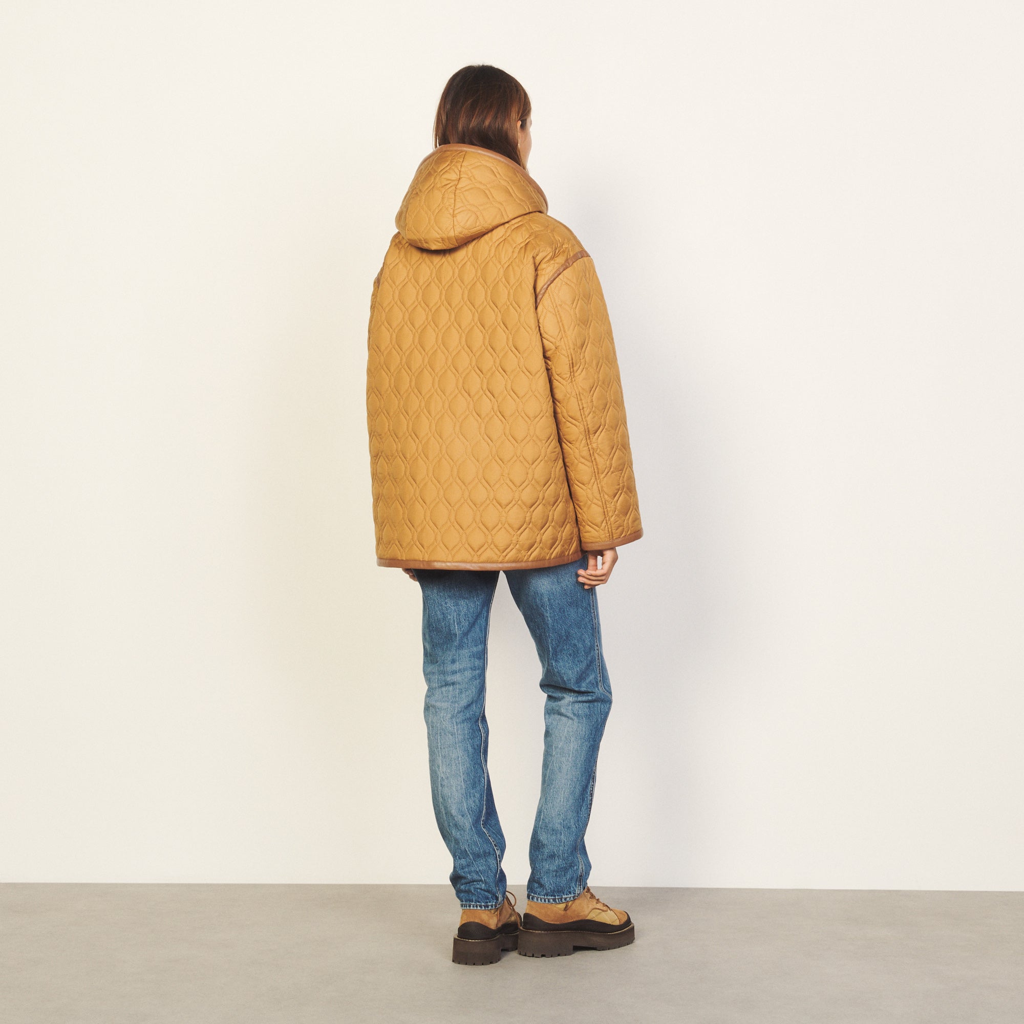 Outerwear Beige Sandro seconde main