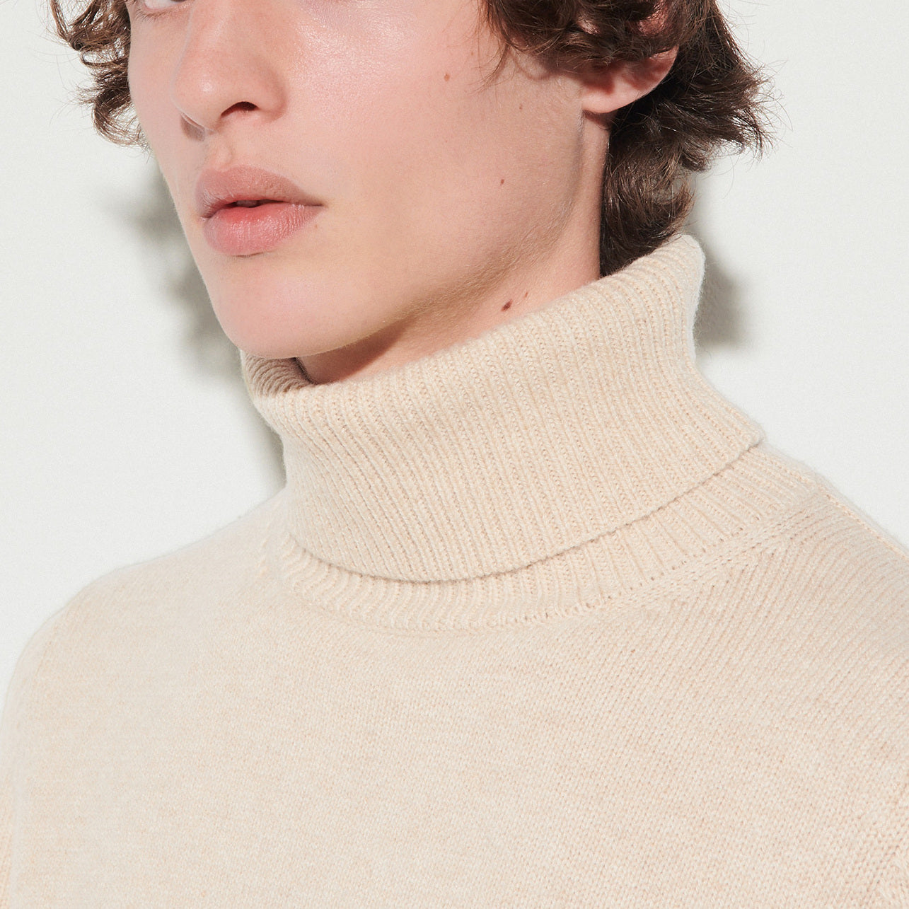 Pull à col roulé en laine et cachemire Sandro seconde main