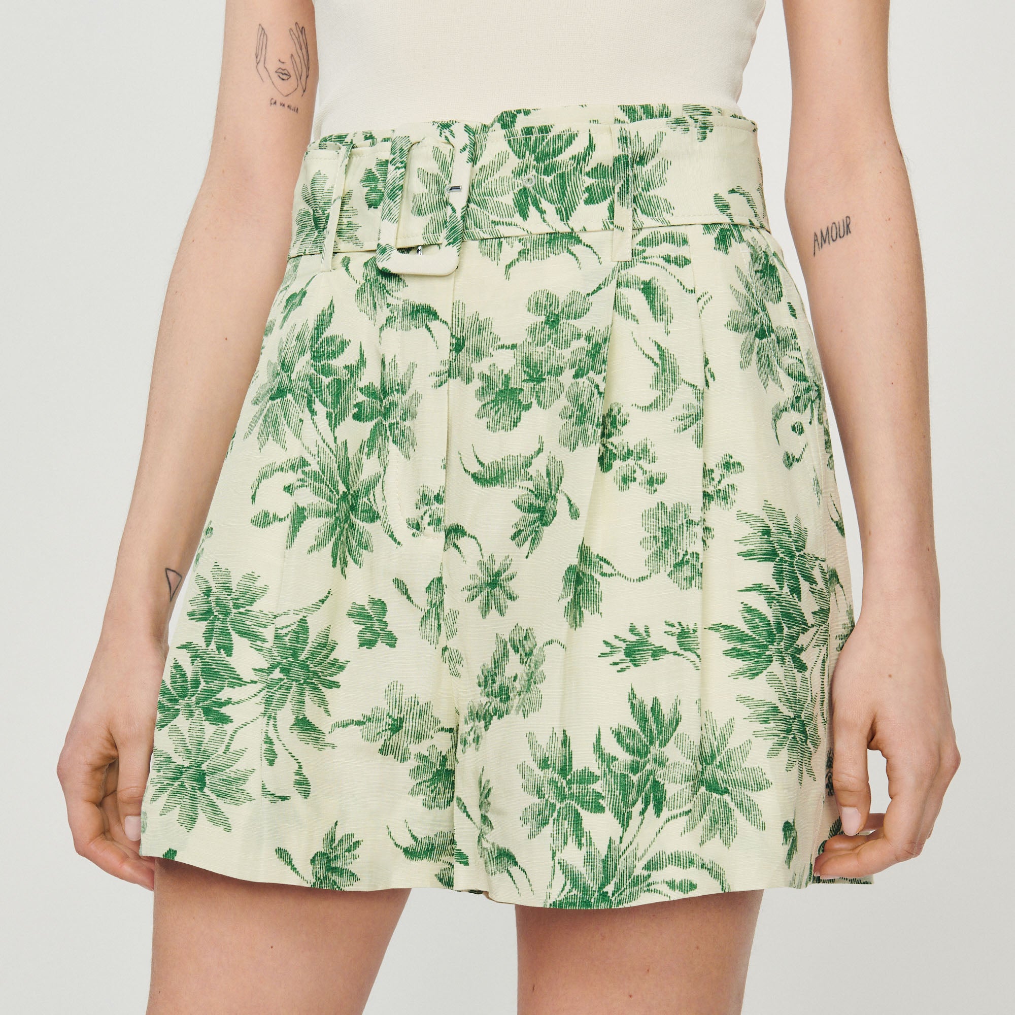 Short large imprimé palmiers Sandro seconde main