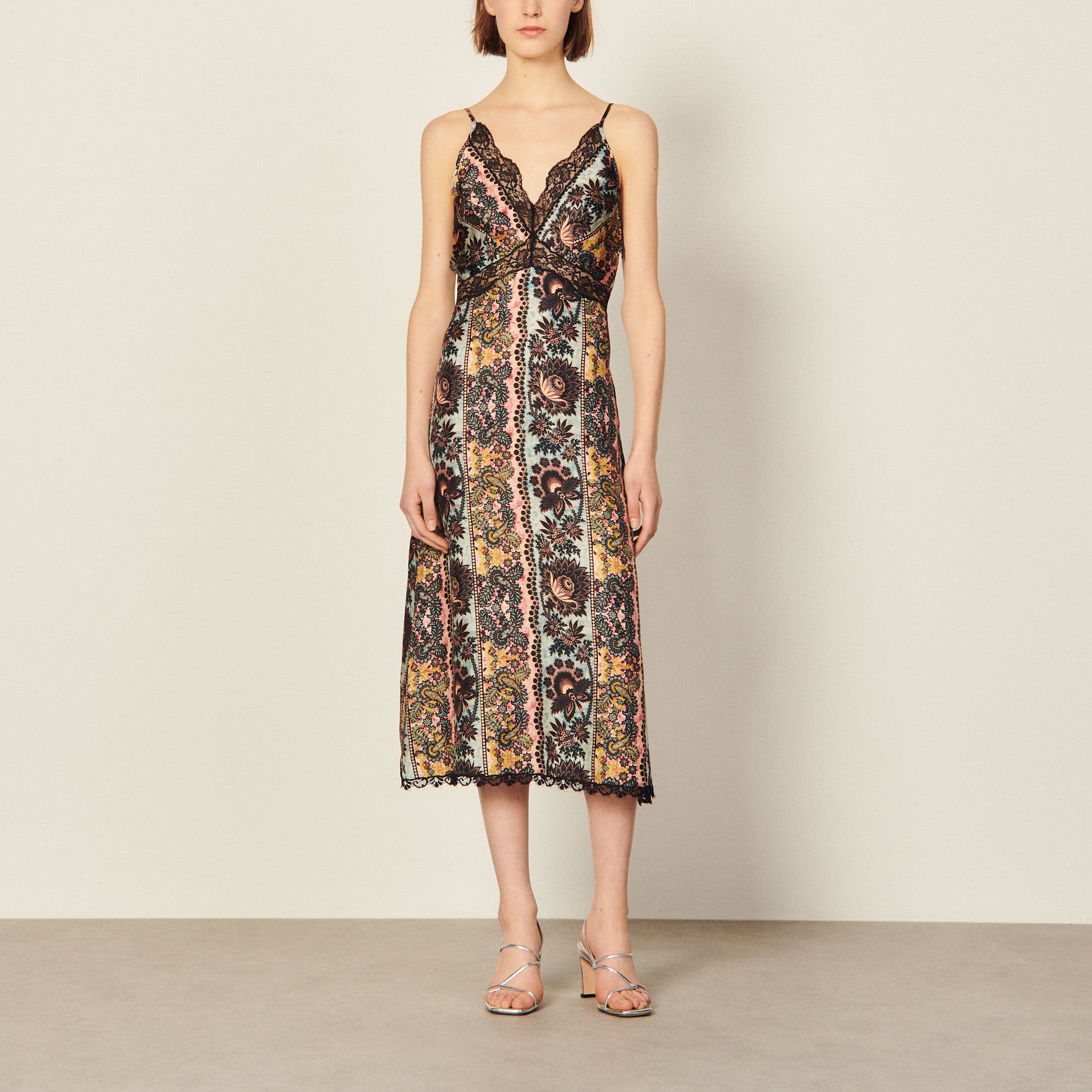 Robe imprimée en soie Sandro seconde main