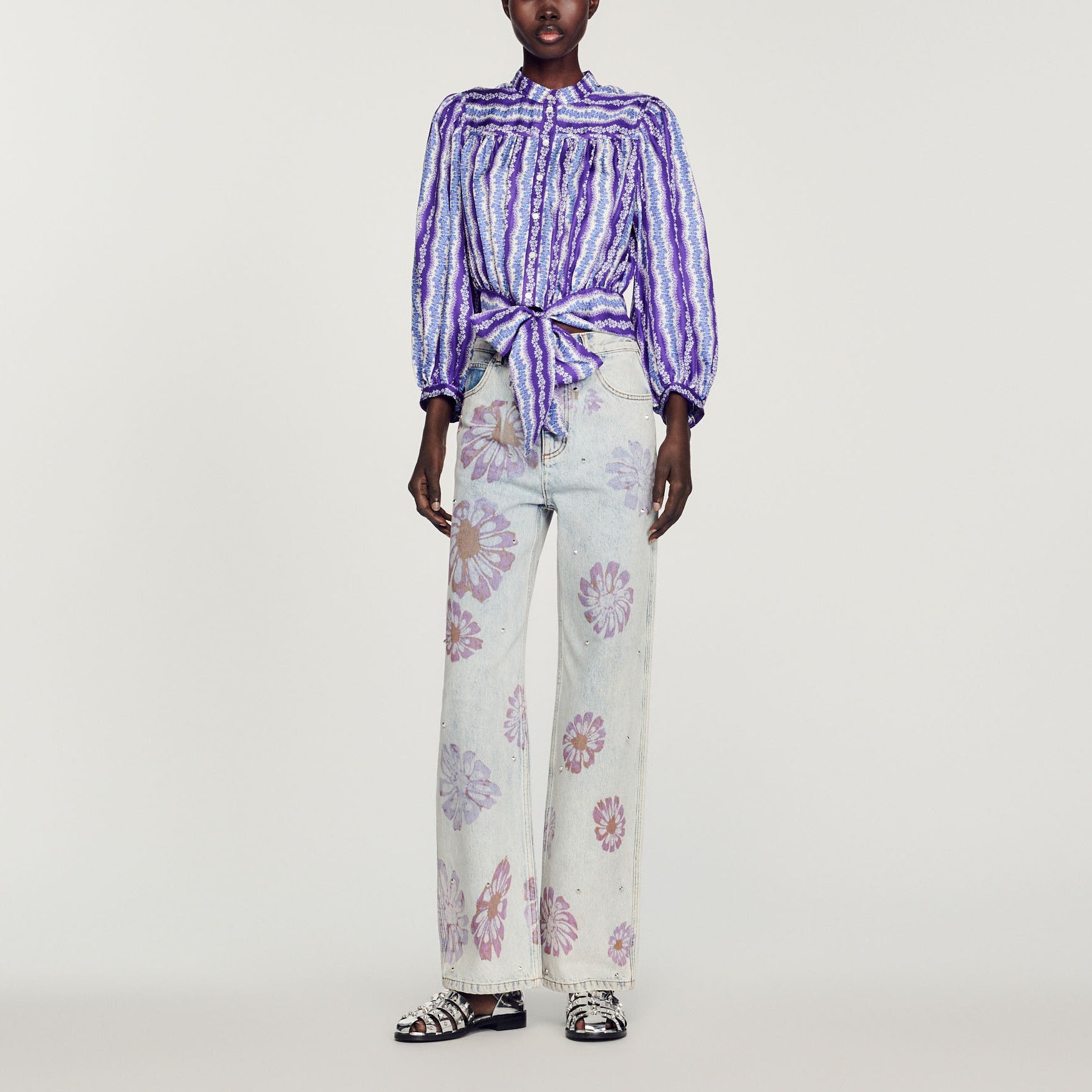 Chemise courte en soie imprimé fleuri Sandro seconde main