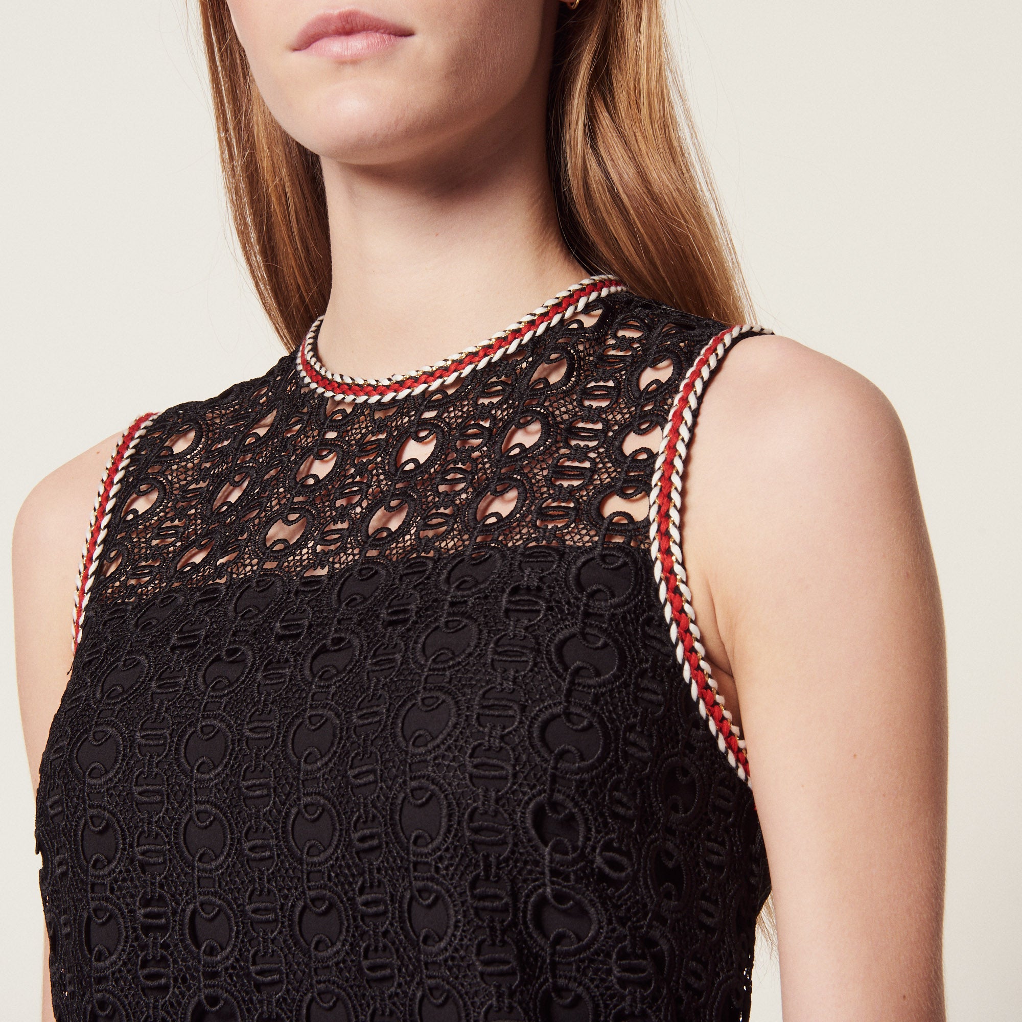 Robe en guipure sans manches Sandro seconde main