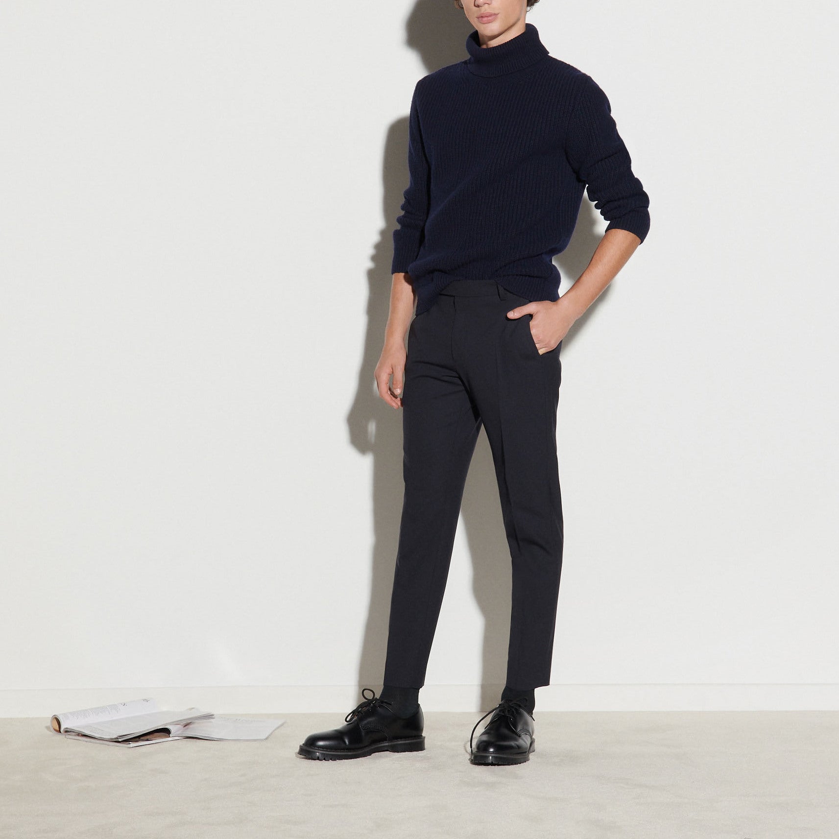 Pantalon en laine froide Sandro seconde main