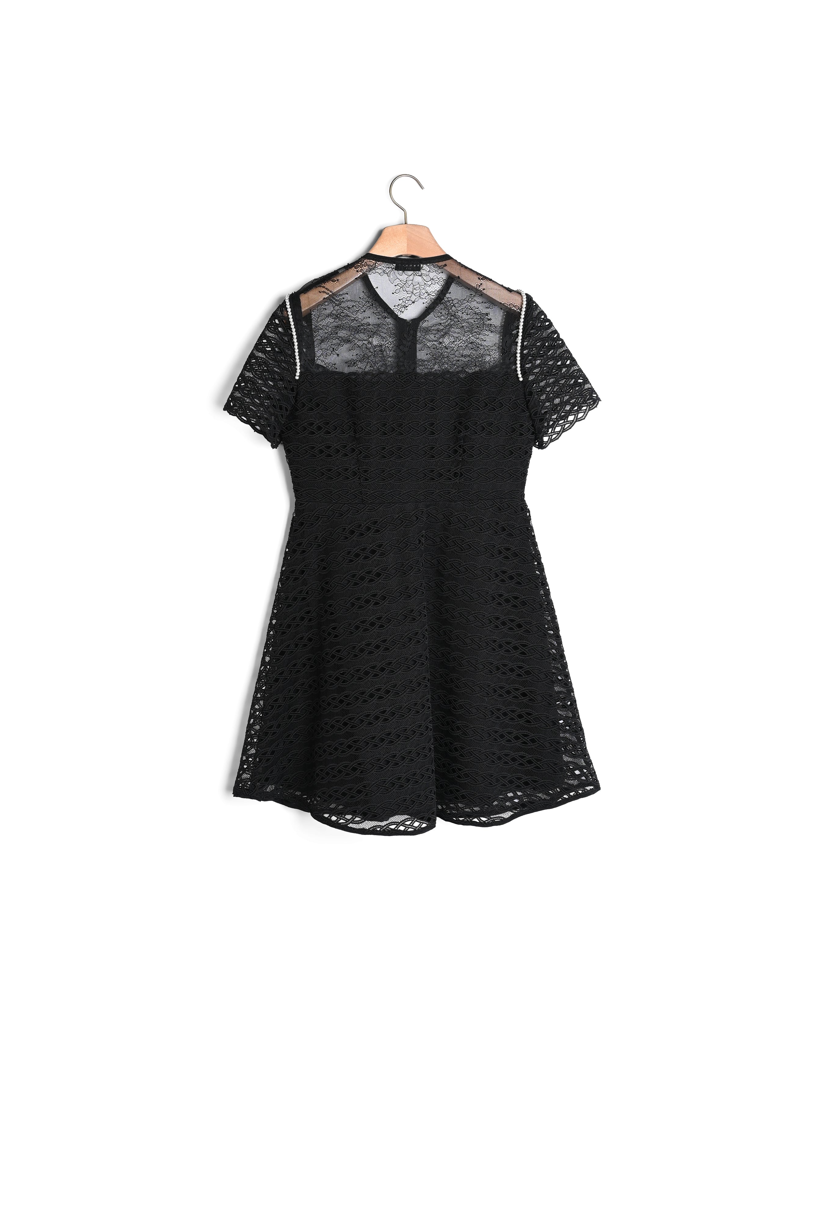 Robe patineuse en guipure Sandro seconde main