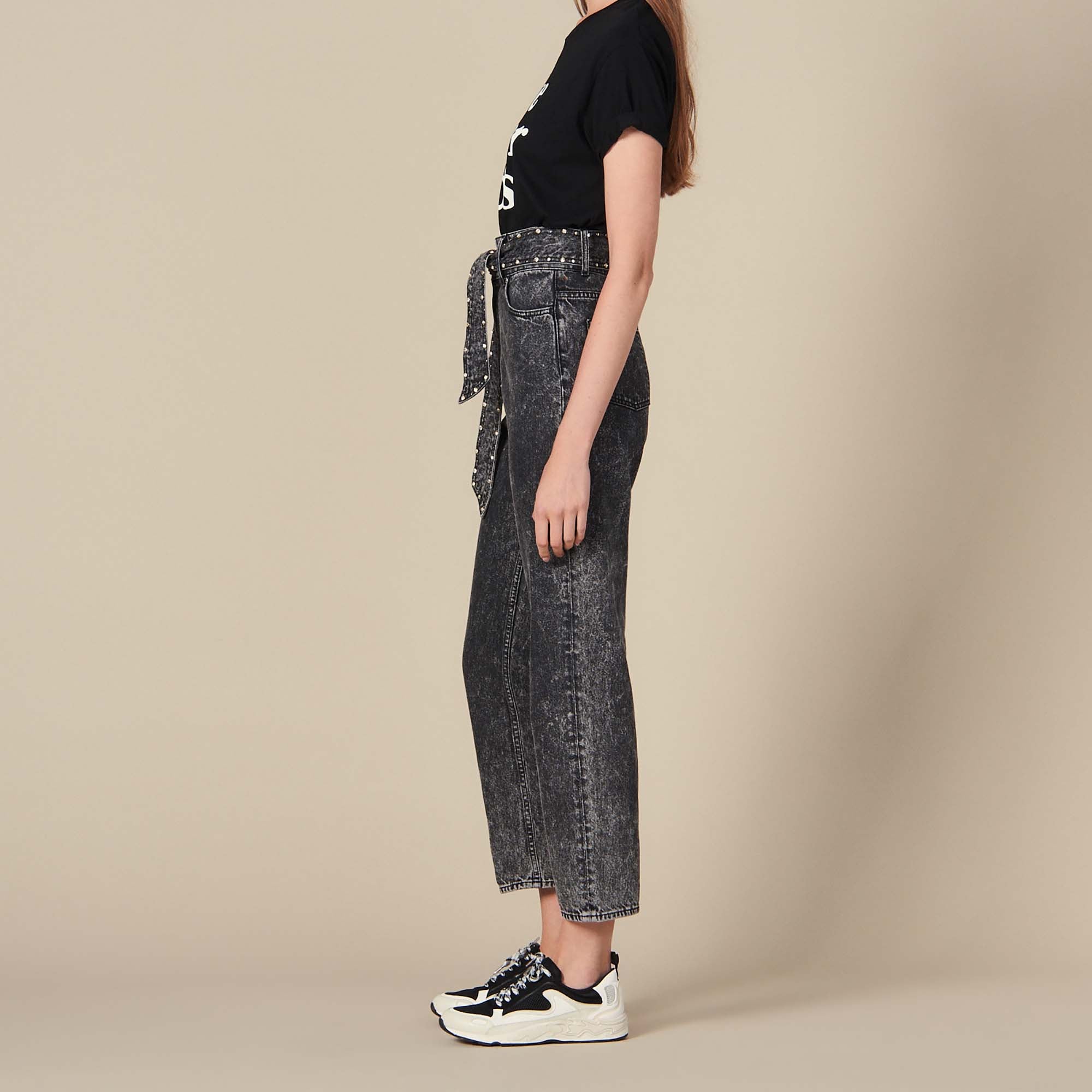 Jean neige avec ceinture ornée de studs Sandro seconde main