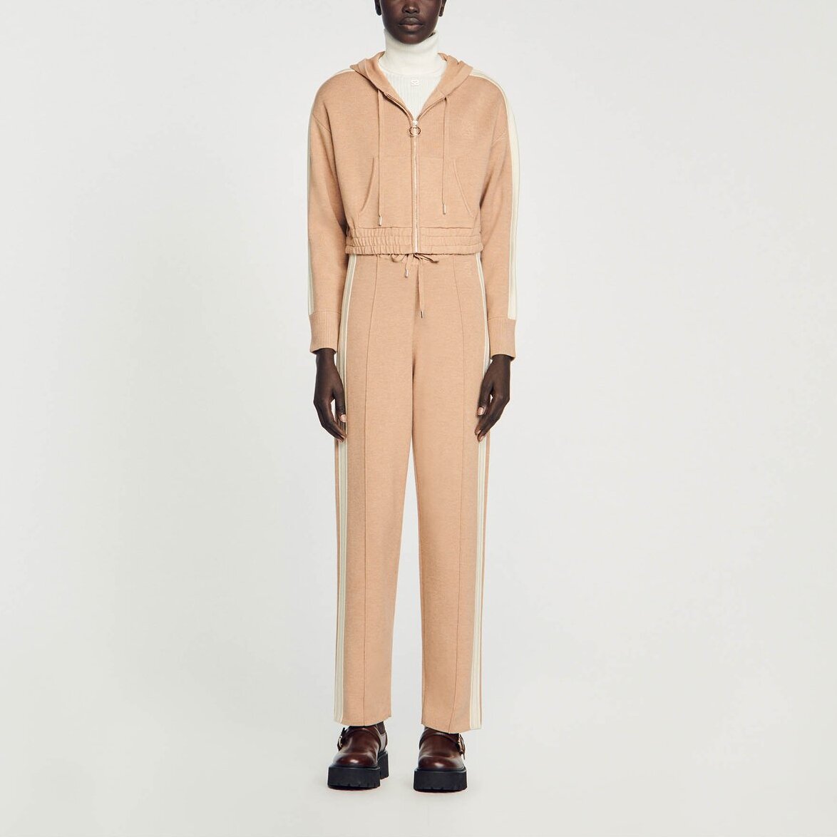 Sweat court à capuche Sandro seconde main