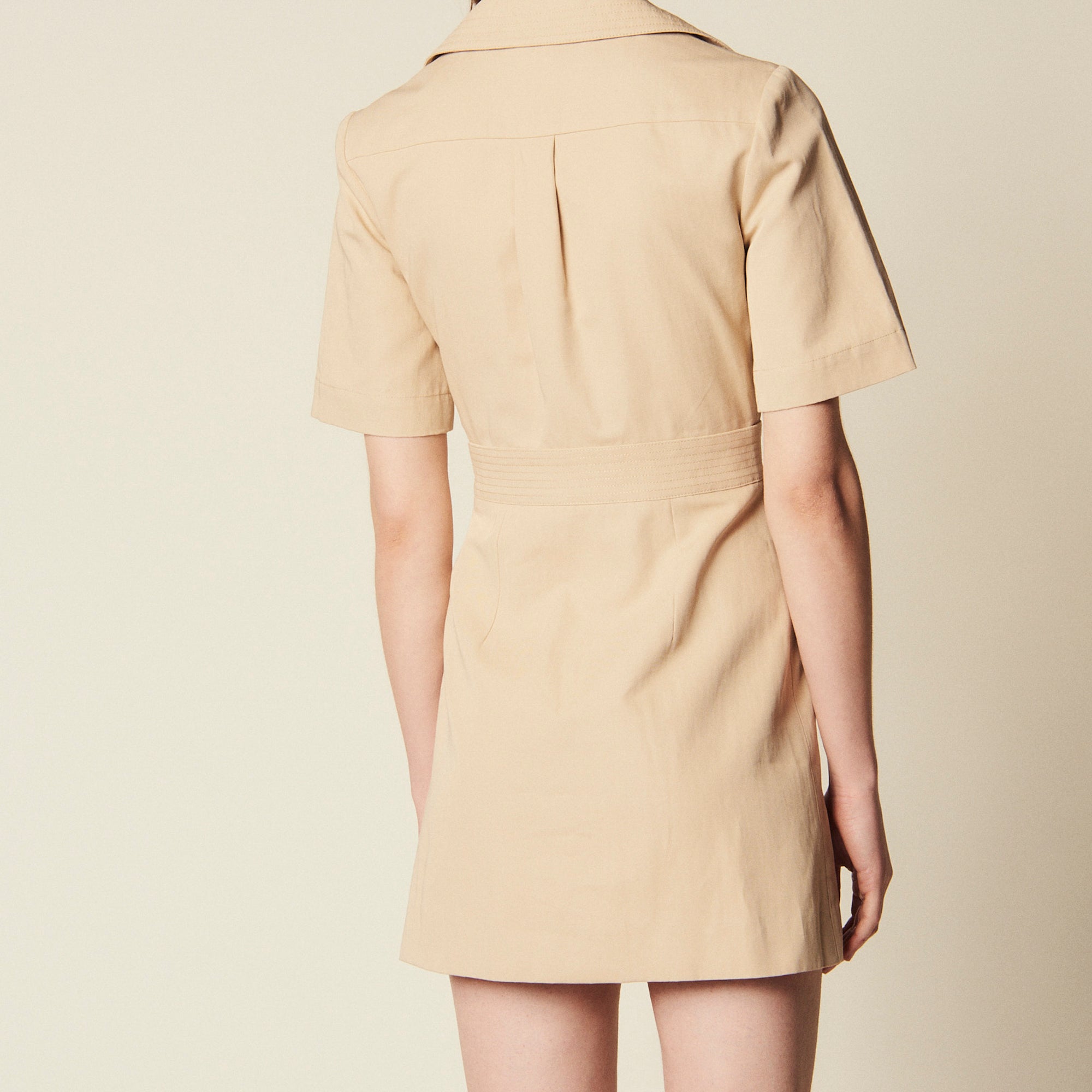 Robe courte type saharienne Sandro seconde main