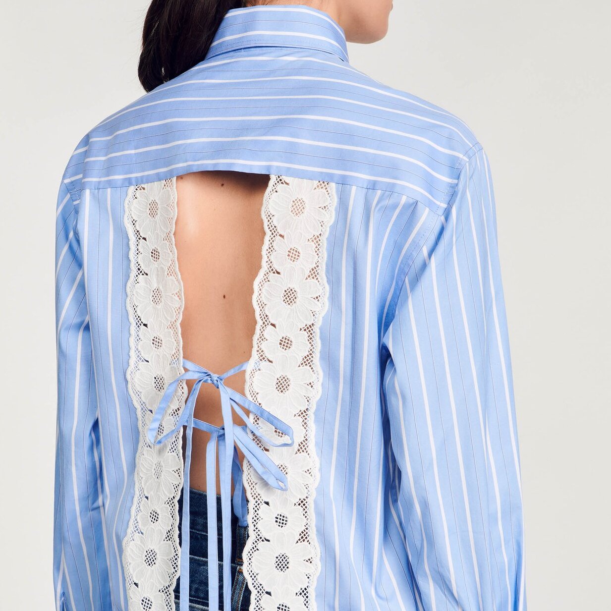 Chemise rayée à dos ouvert en dentelle Sandro seconde main