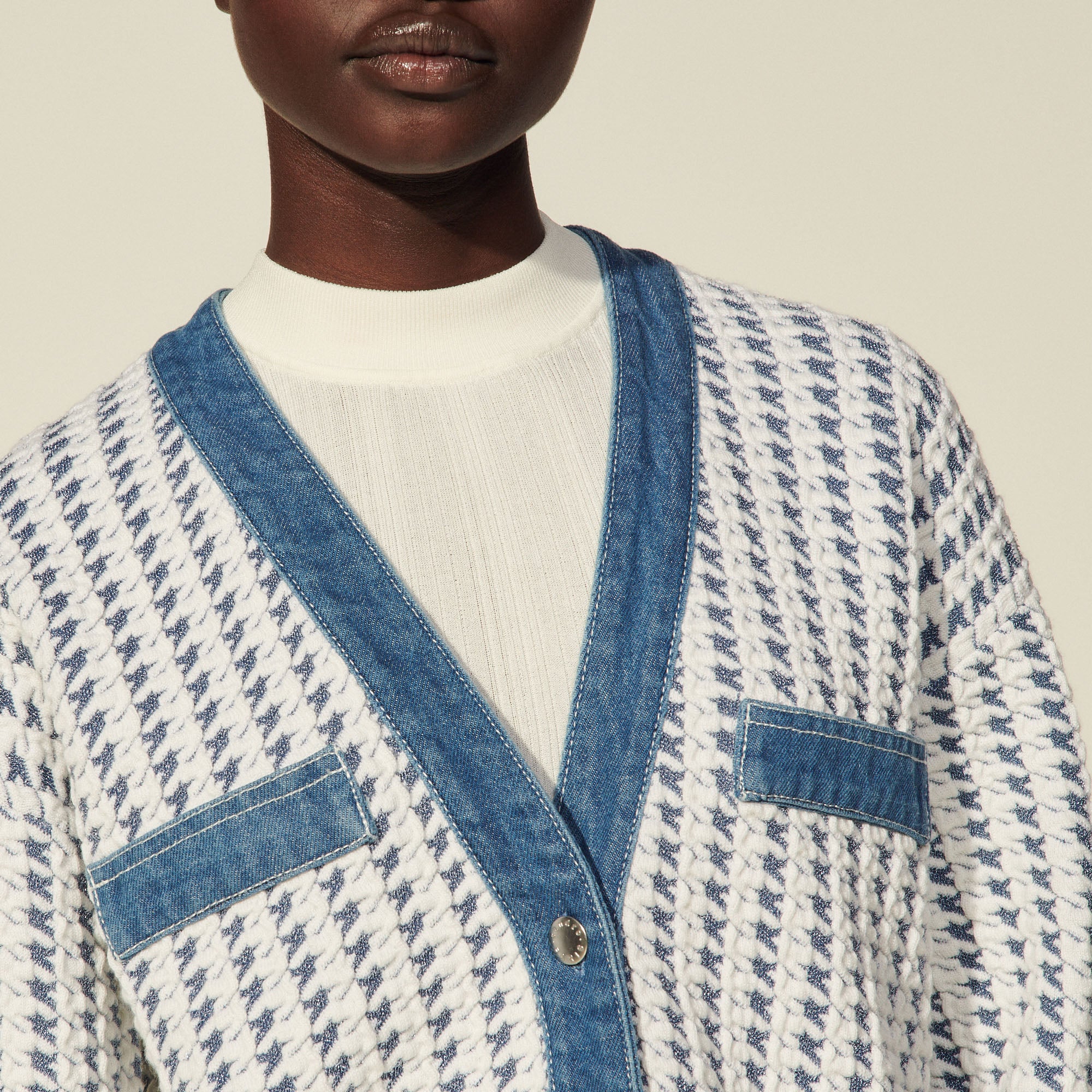 Cardigan court en tweed et Jean Sandro seconde main