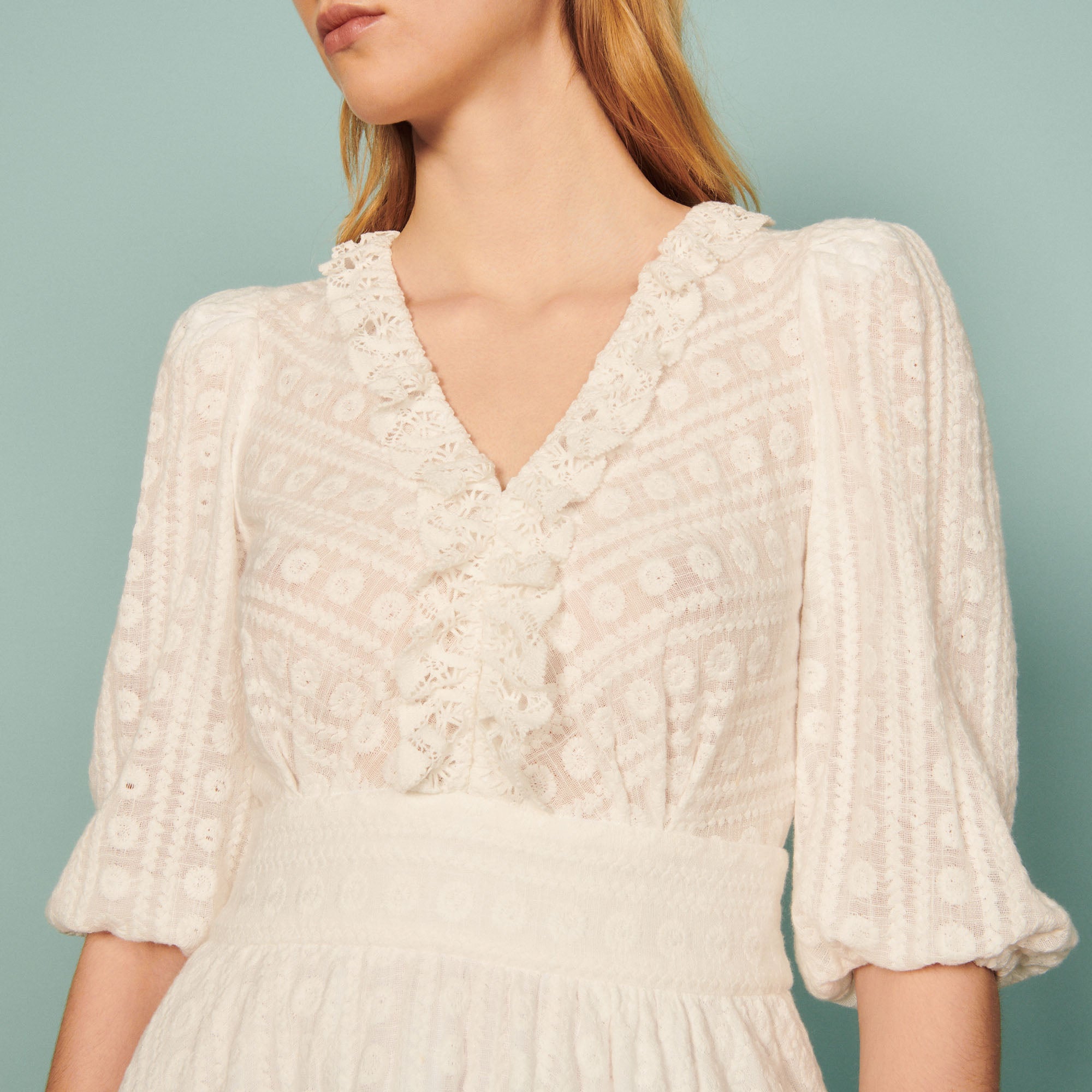 Robe en broderie anglaise Sandro seconde main