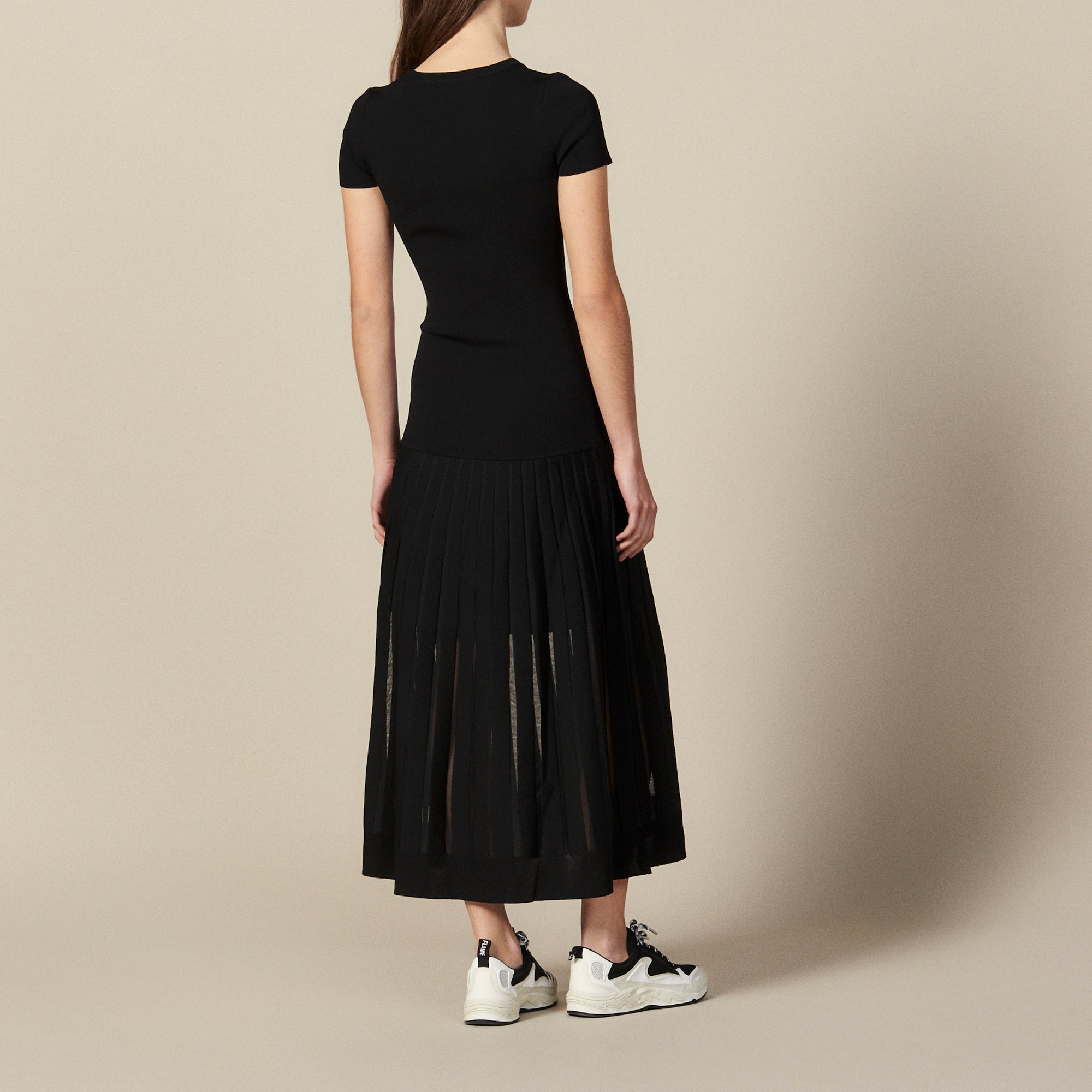 Robe longue en Maille prés du corps Sandro seconde main