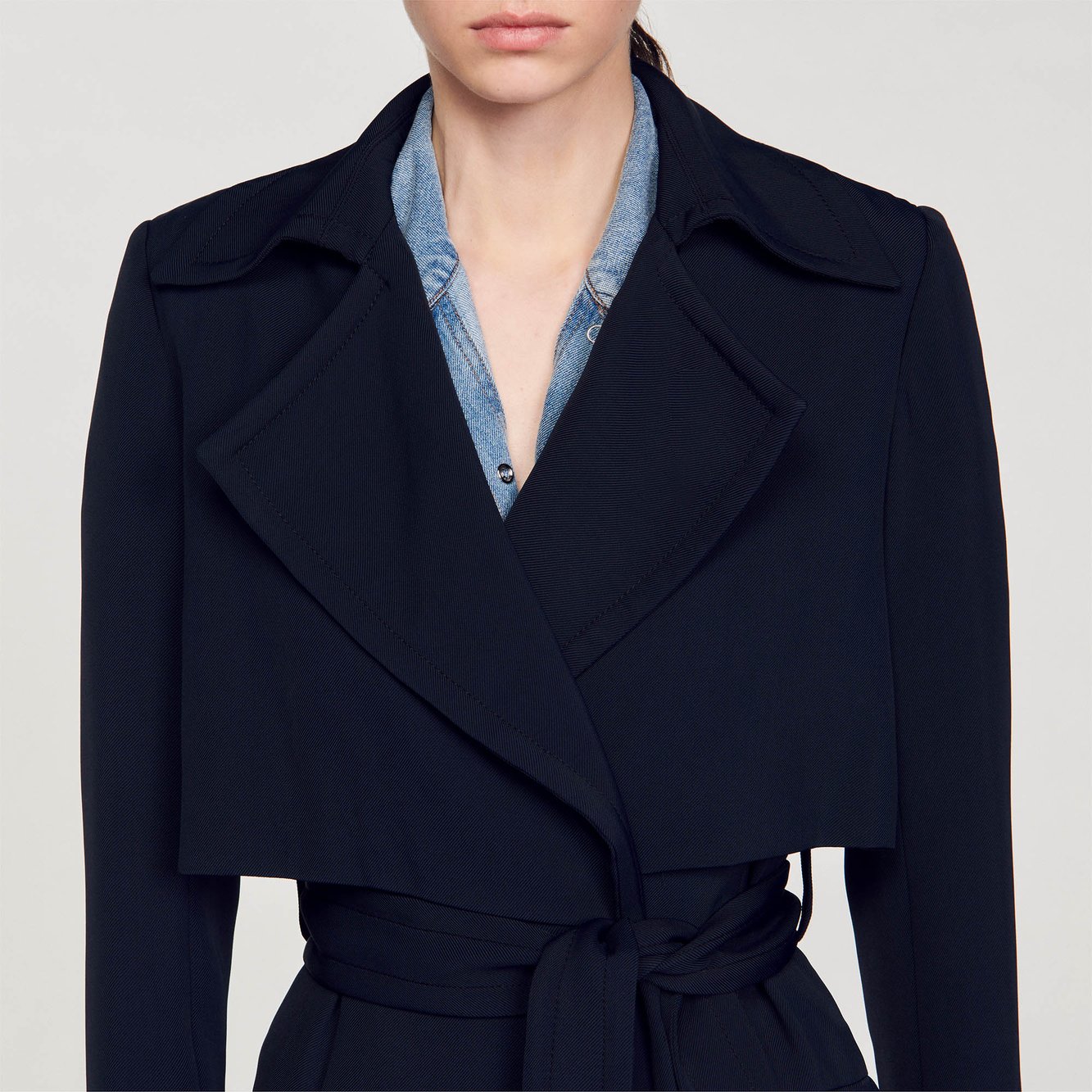 Trench long à découpes côtés Sandro seconde main