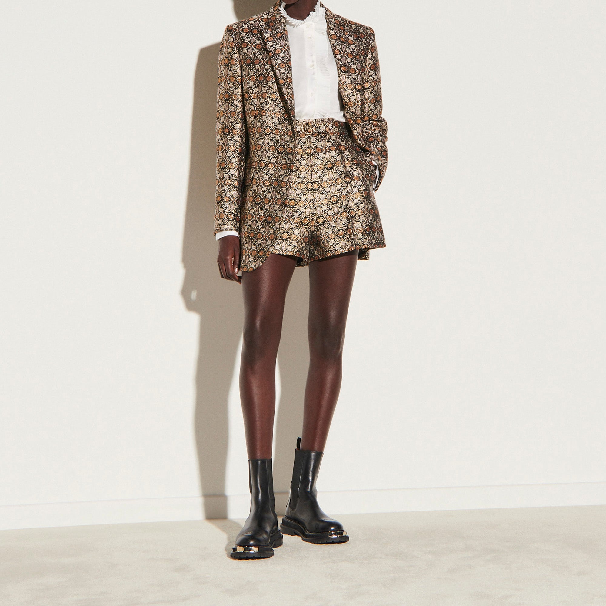 Short en tissu brocard Sandro seconde main