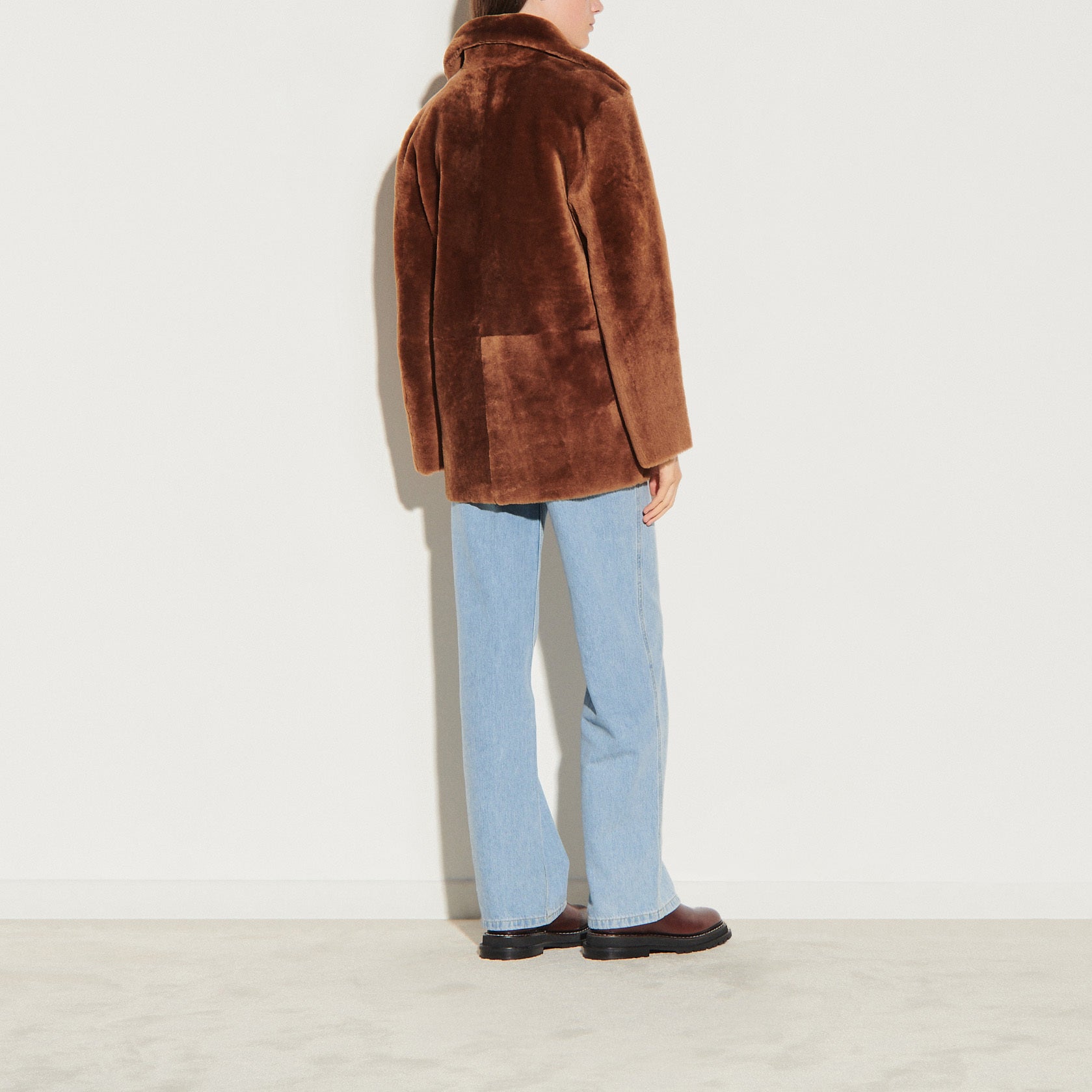 Manteau en peau lainée à grand col Sandro seconde main