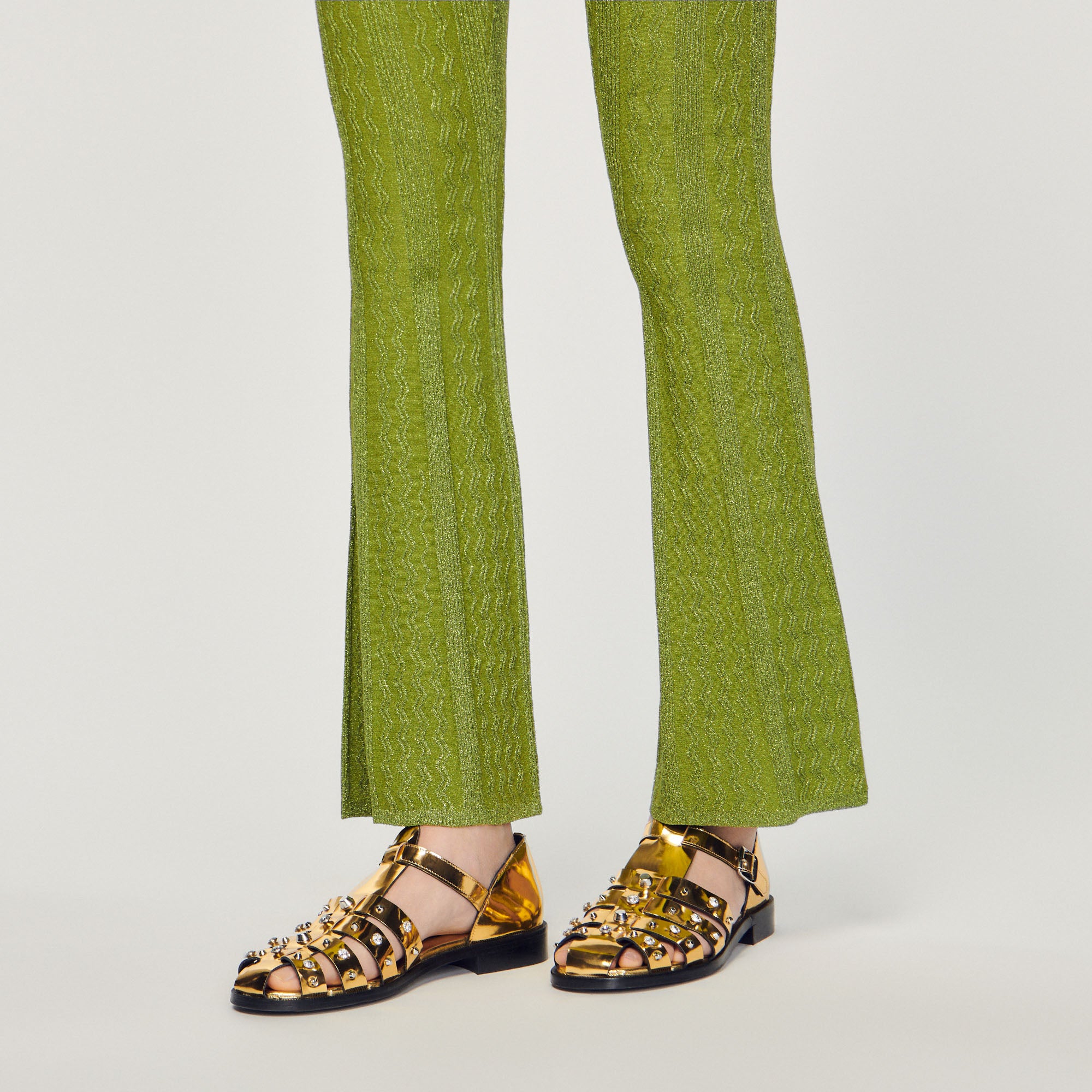 Pantalon en Maille métallisée Sandro seconde main