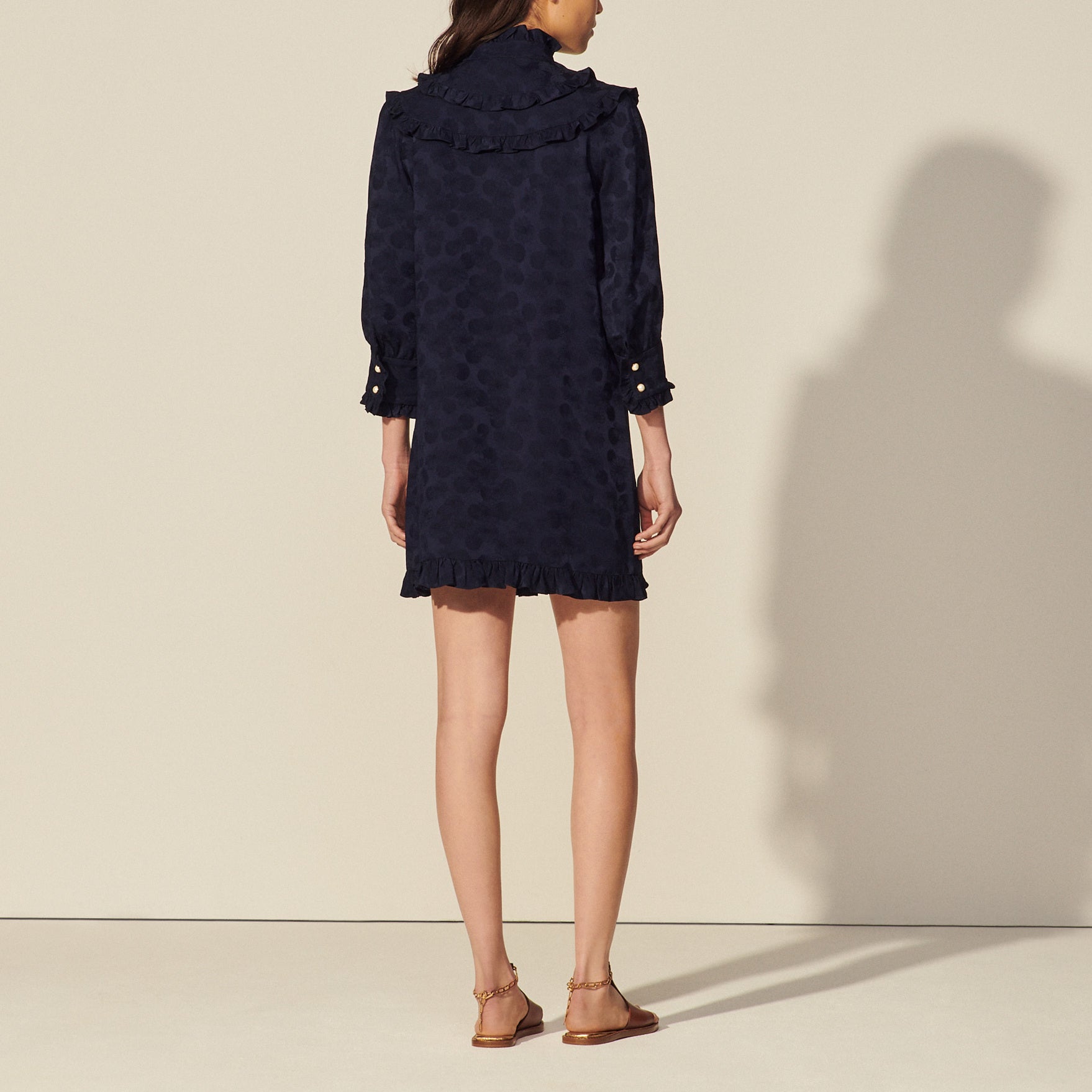 Robe courte en jacquard marguerites Sandro seconde main