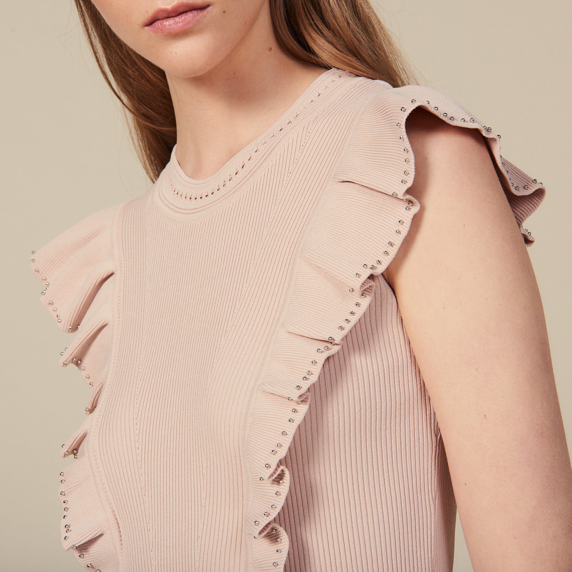 Robe en maille côtelée ornée de perles Sandro seconde main