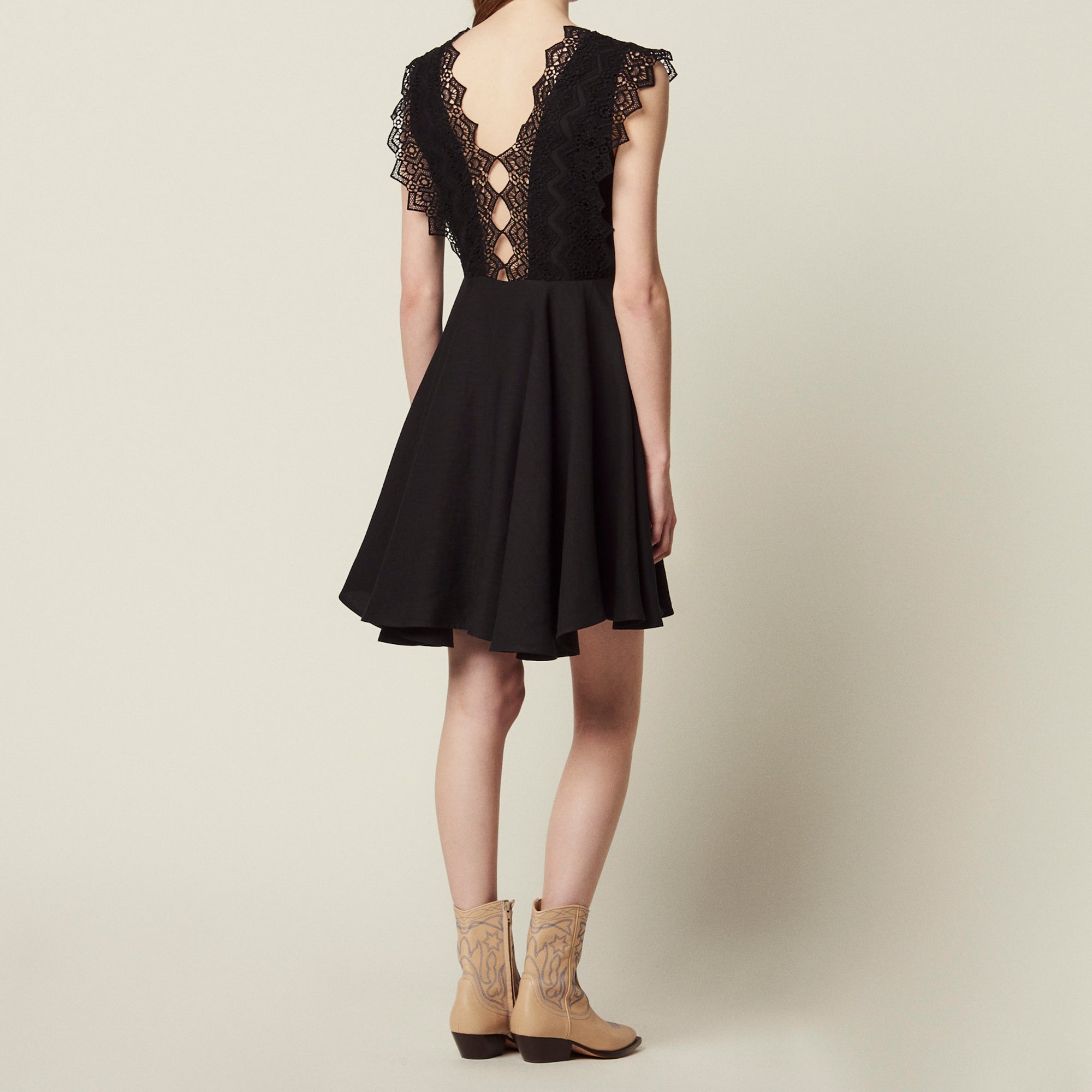 Robe courte patineuse Sandro seconde main