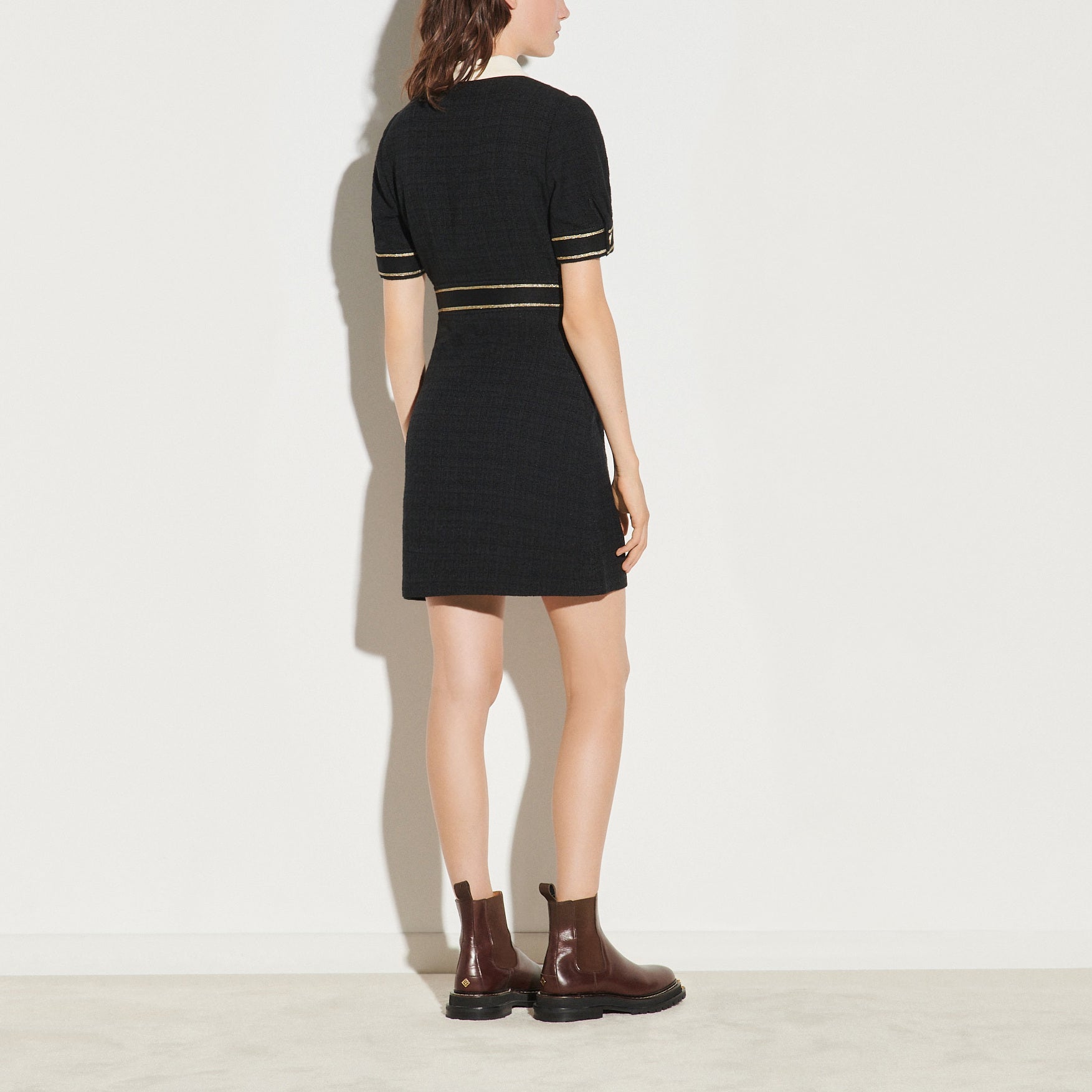 Robe manches courtes en tweed Sandro seconde main