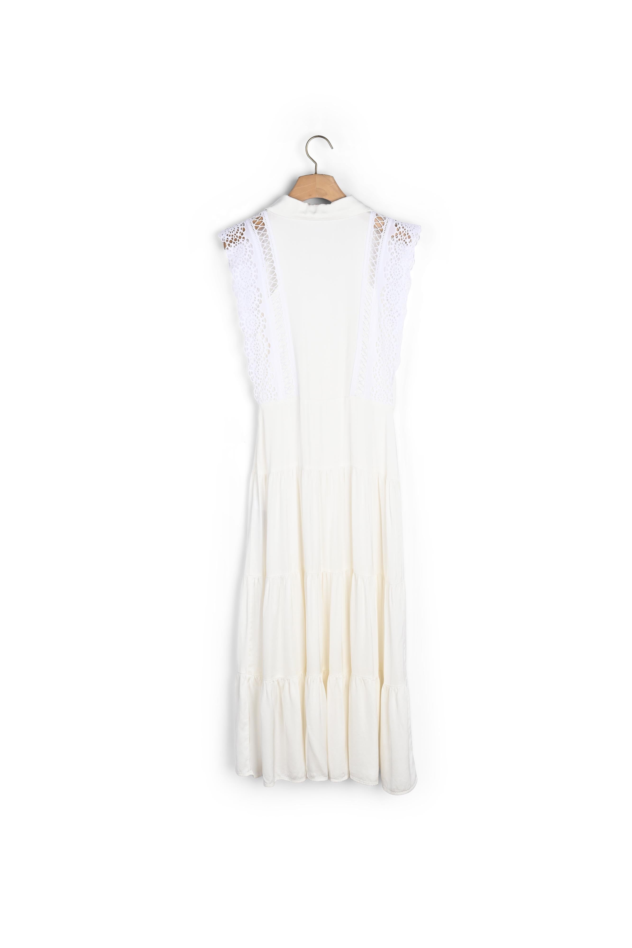 Robe midi ornée de galons de dentelle Sandro seconde main