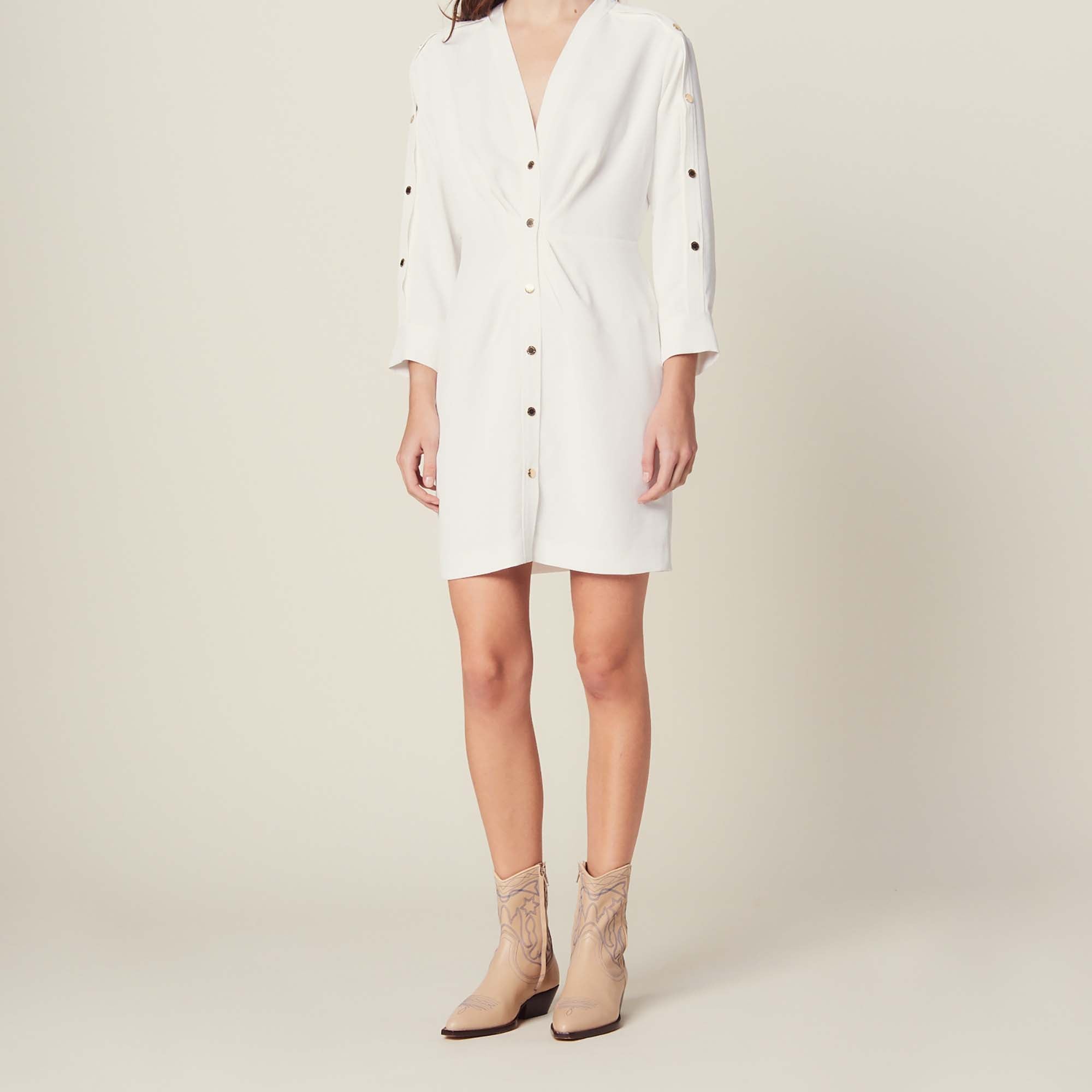 Robe courte ornée de pressions dorées Sandro seconde main