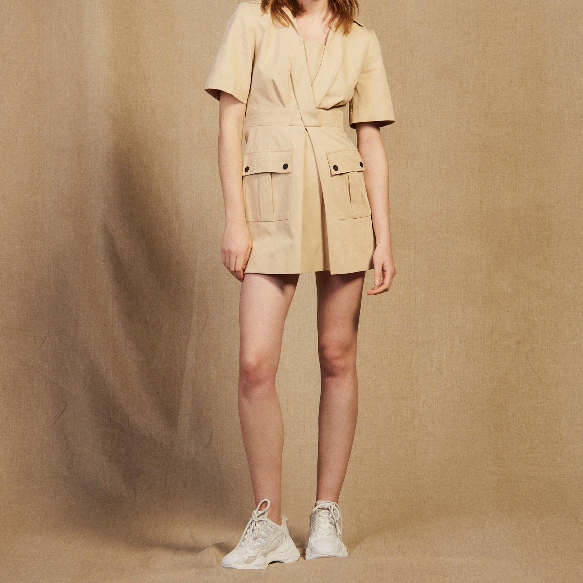 Robe courte type saharienne Sandro seconde main