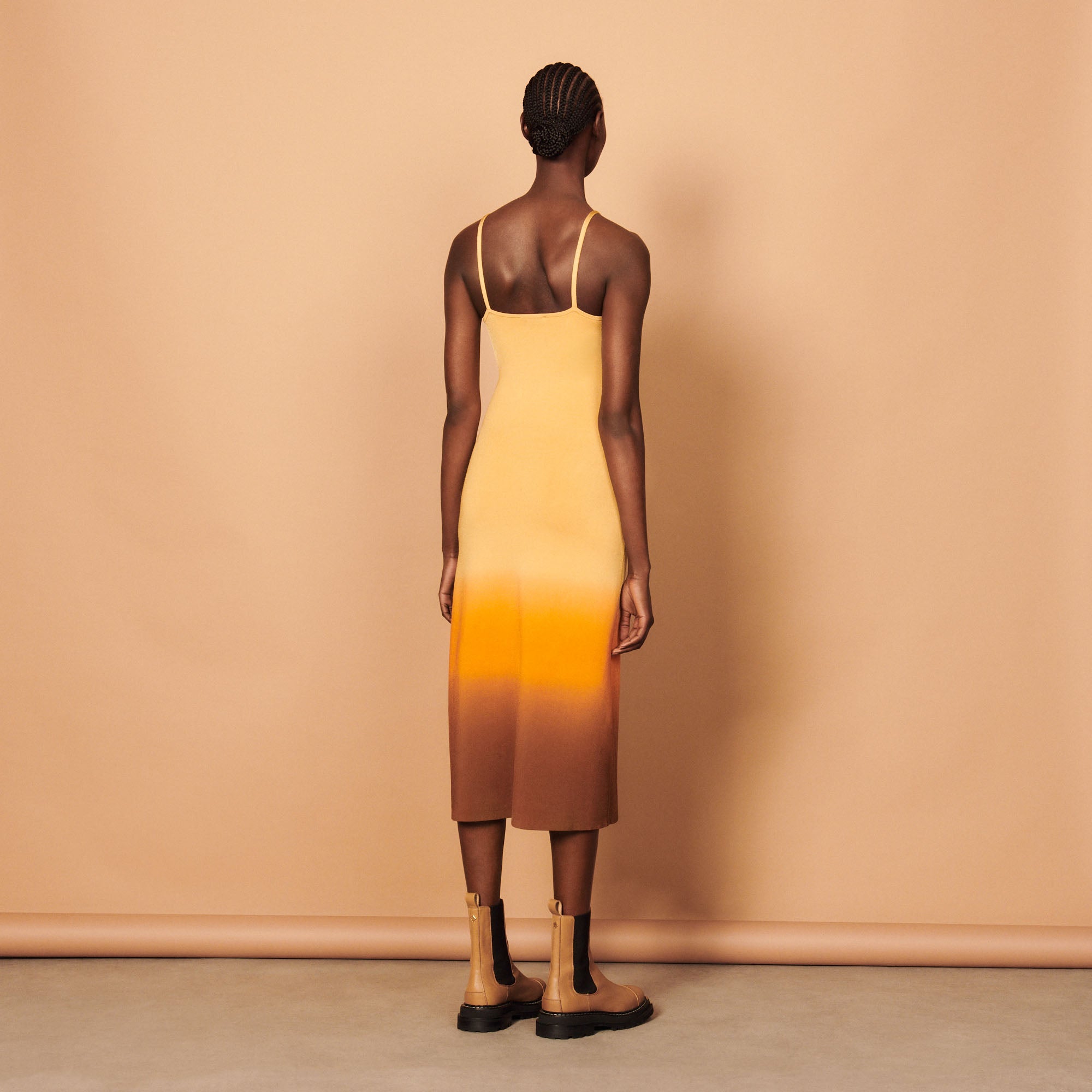 Robe midi ajourée sur les cotés Sandro seconde main