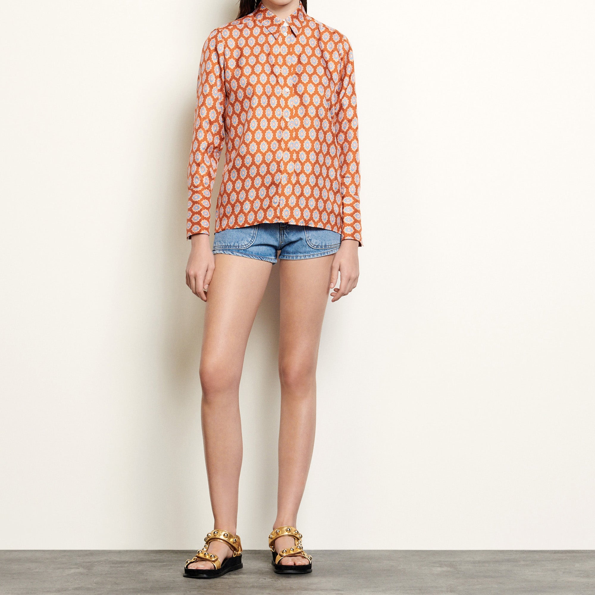 Chemise classique en soie imprimée Sandro seconde main