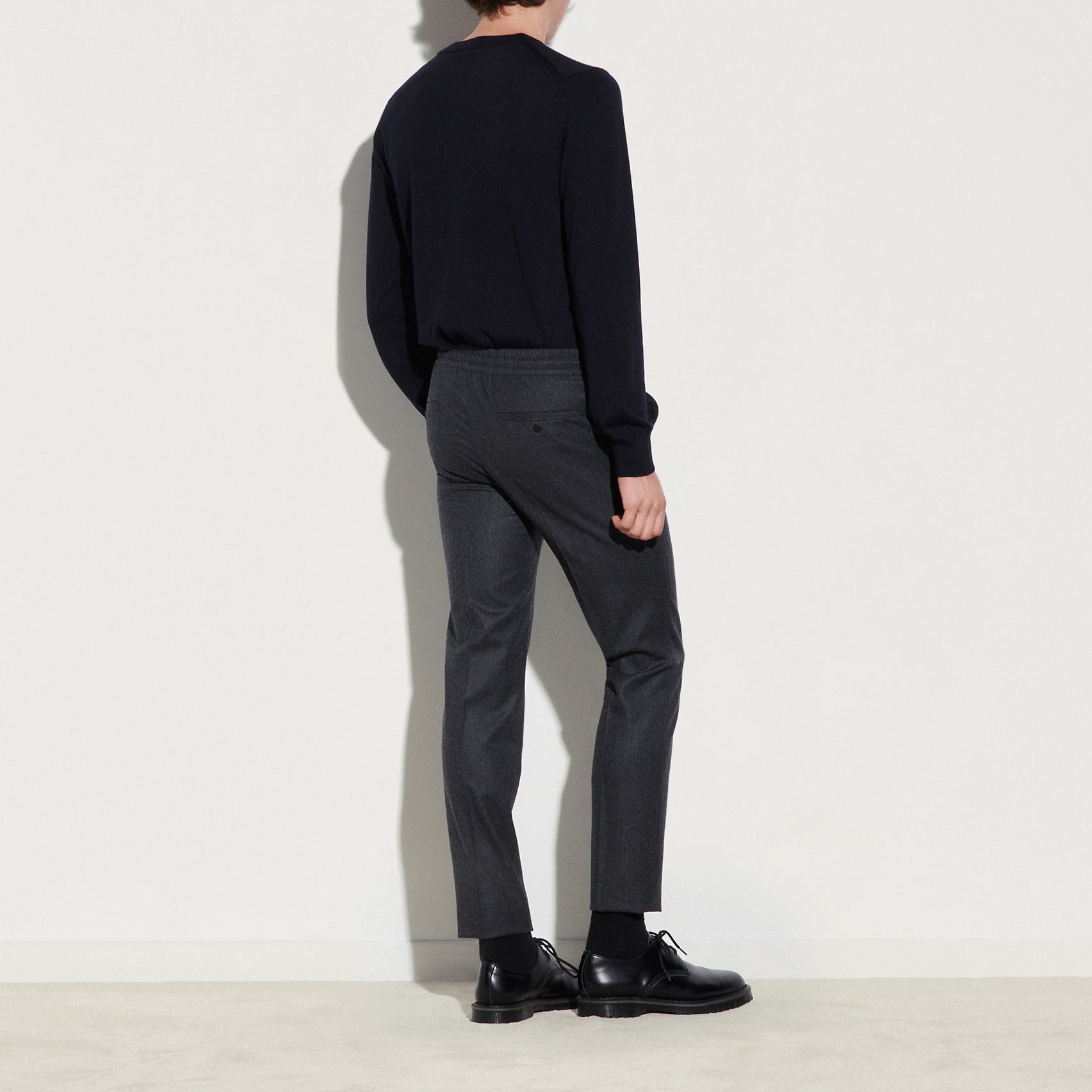 Pantalon avec un élastique à la taille Sandro seconde main