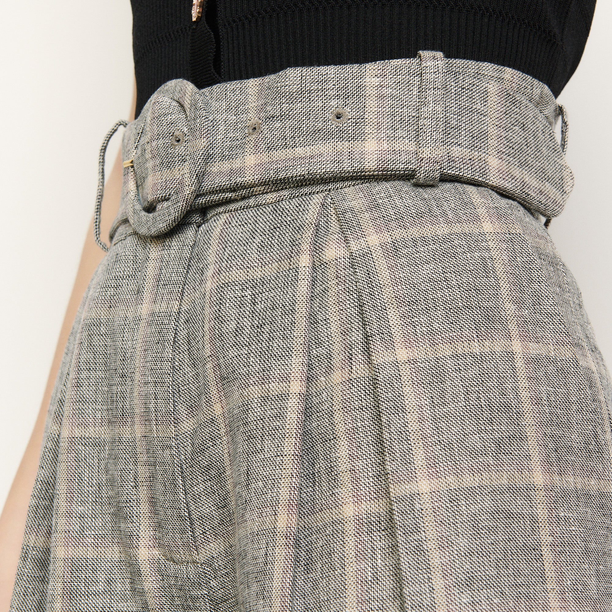 Short à carreaux à ceinture Sandro seconde main