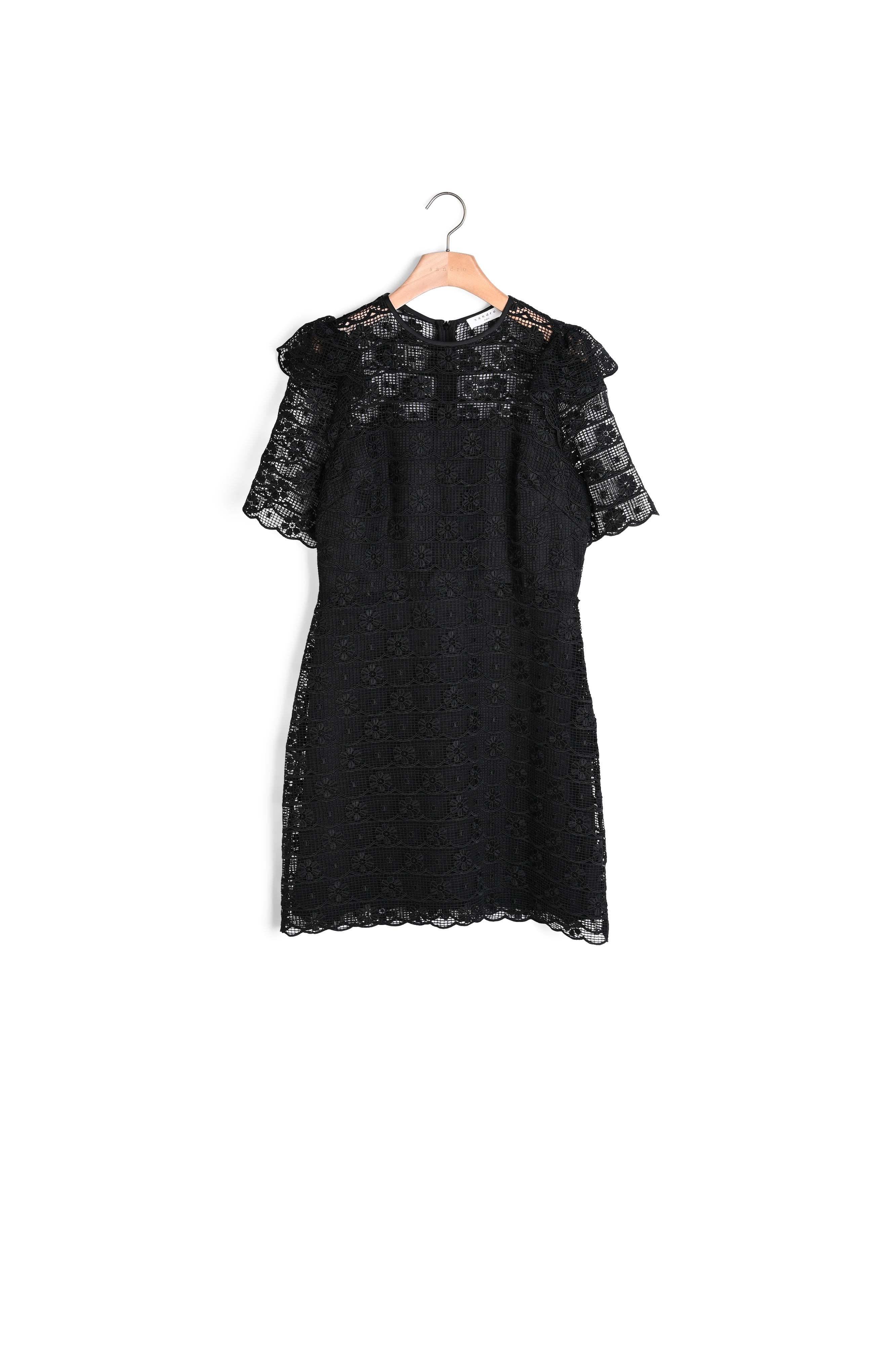 Robe manches courtes en dentelle Sandro seconde main