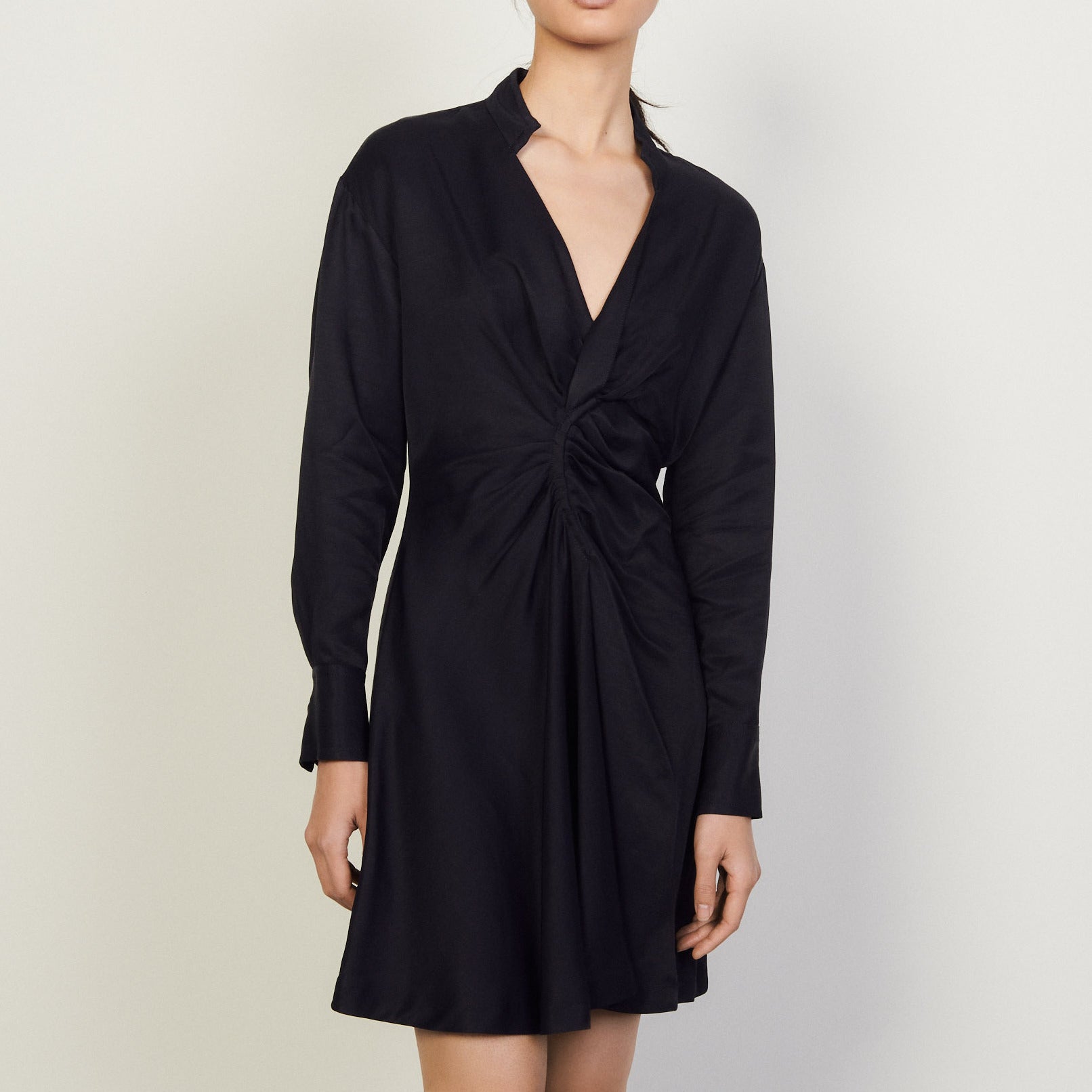 Robe courte à manches longues Sandro seconde main