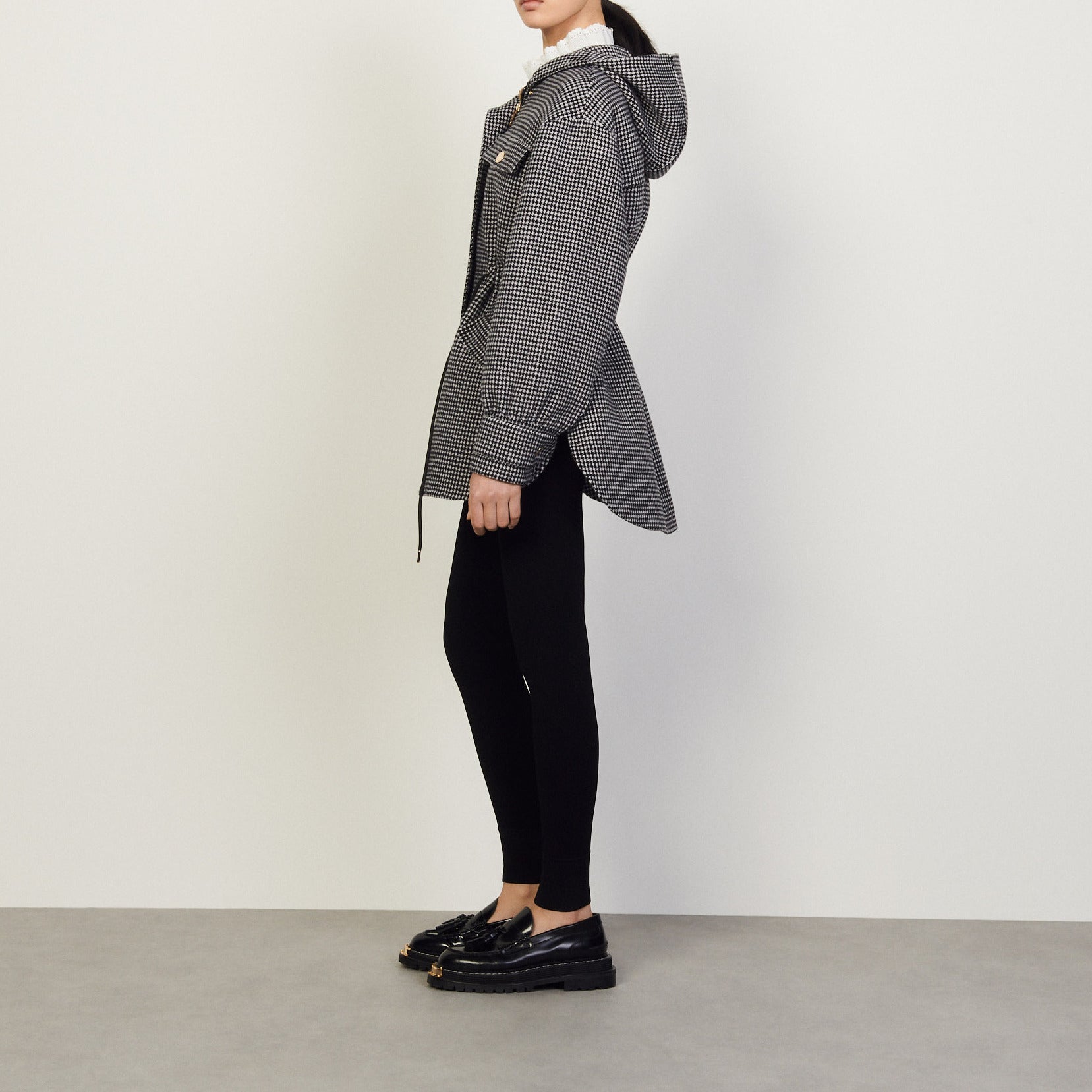 Outerwear Ecru / Noir Sandro seconde main