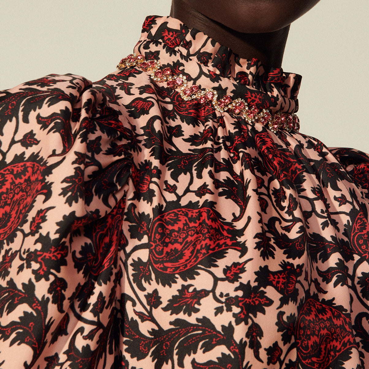 Robe courte imprimée en soie mélangée Sandro seconde main