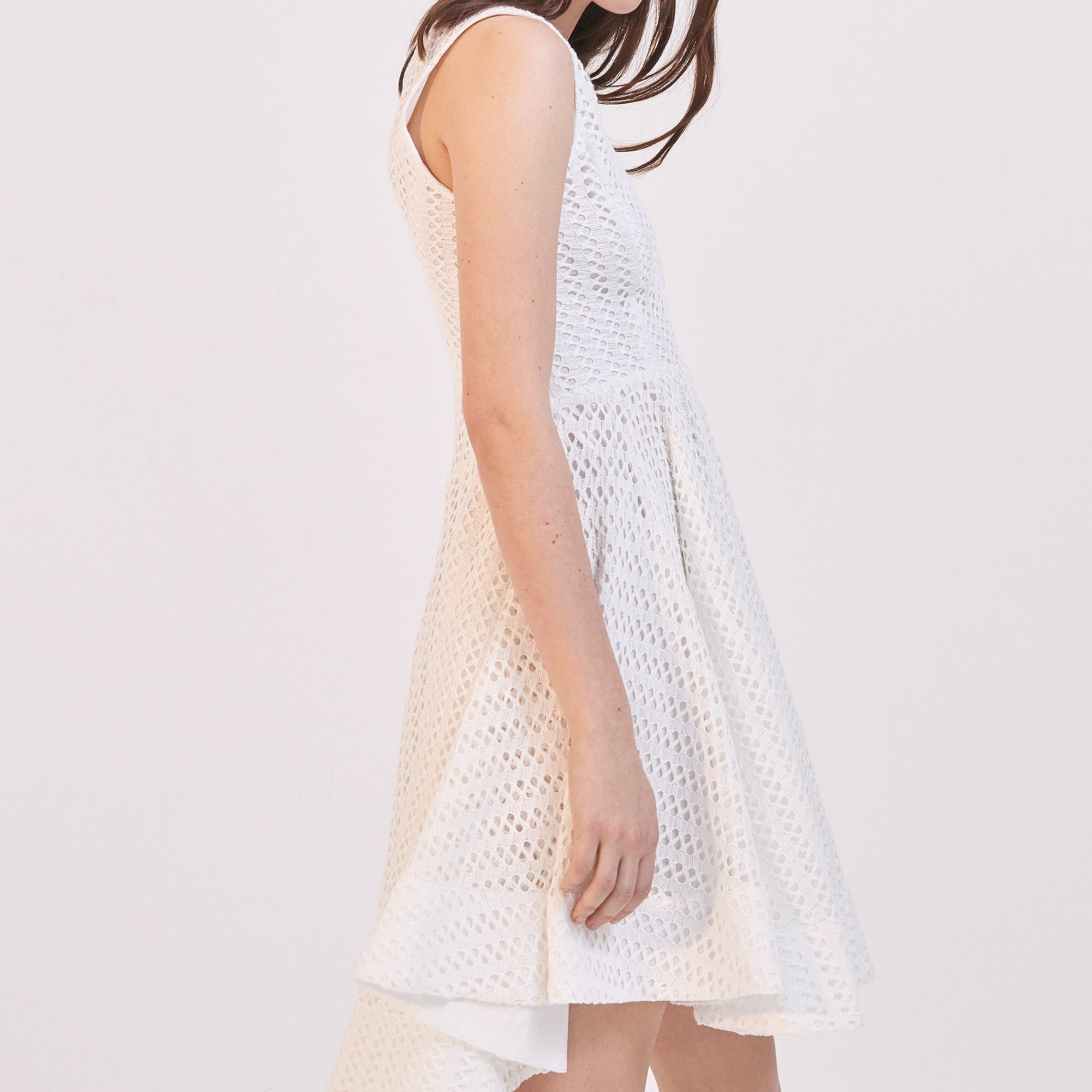 Robe en dentelle épaisse Sandro seconde main