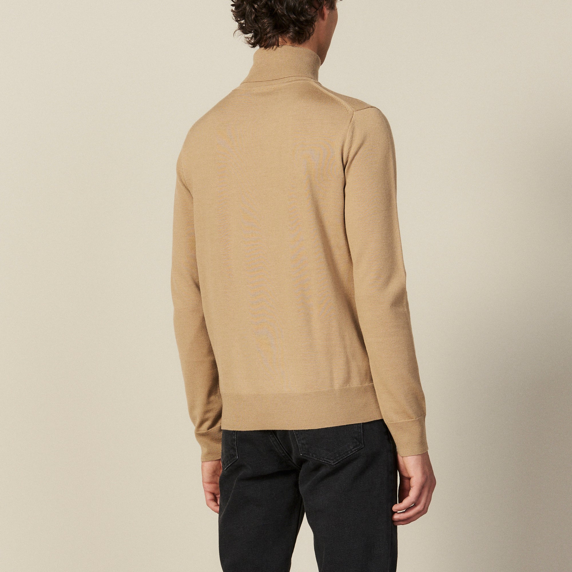 Pull à col roulé en laine Sandro seconde main