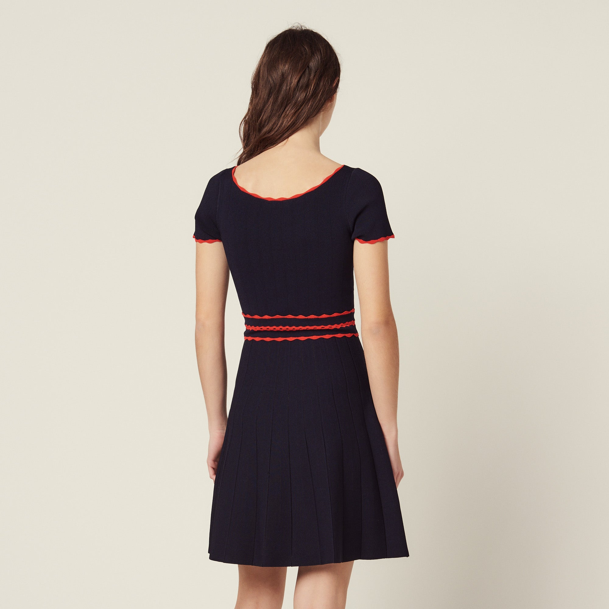 Robe en maille courte plissée Sandro seconde main