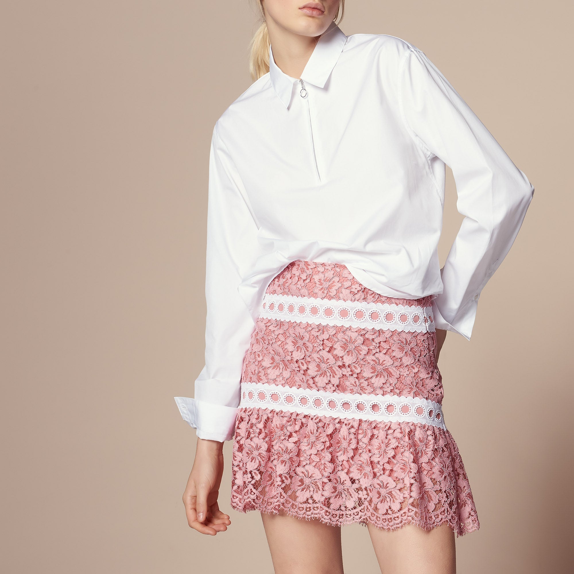 Jupe en dentelle ornée de galons Sandro seconde main